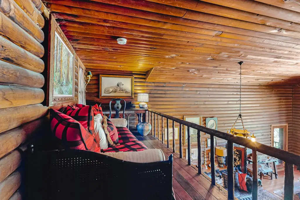 Guerneville Dog-Friendly Riverfront Lodge with Hot Tub