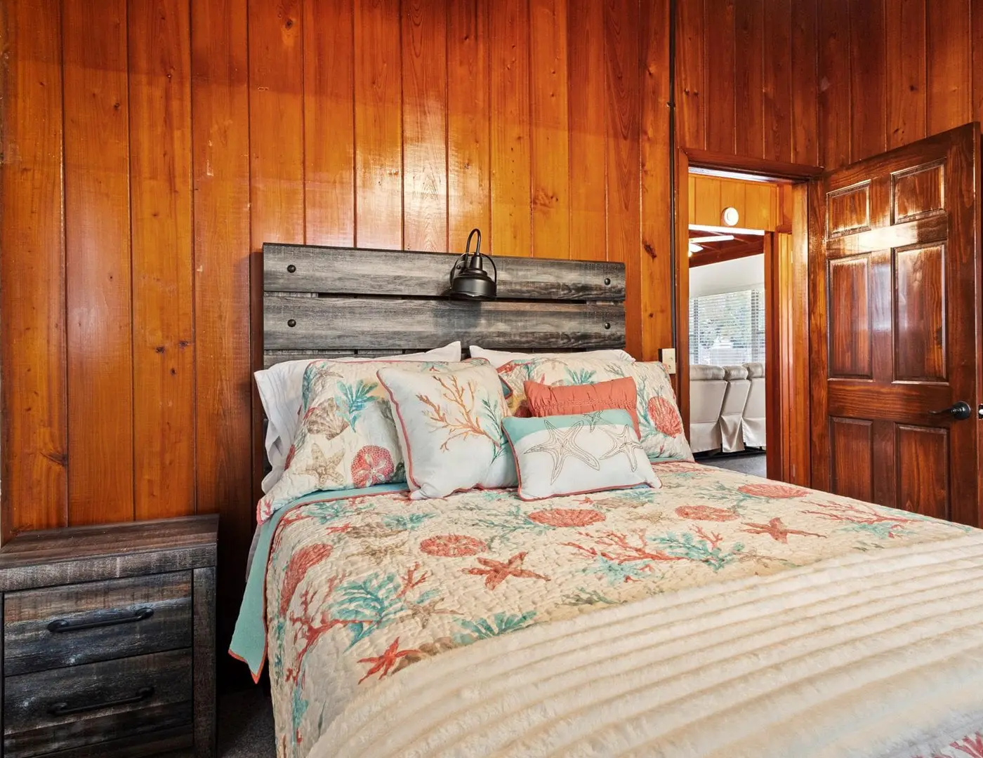 Cozy Coastal Cabin