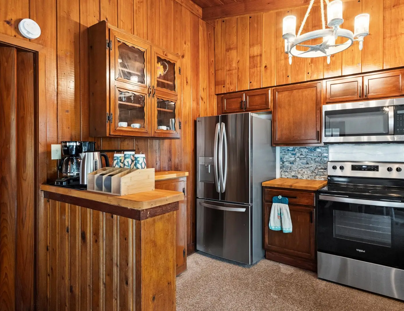 Cozy Coastal Cabin