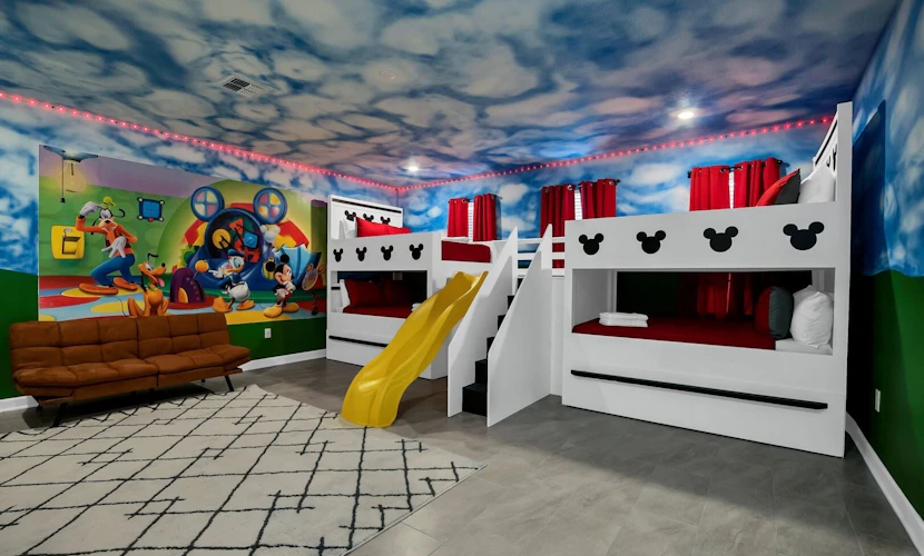 Magical Mickey Home | 8min->Disney!