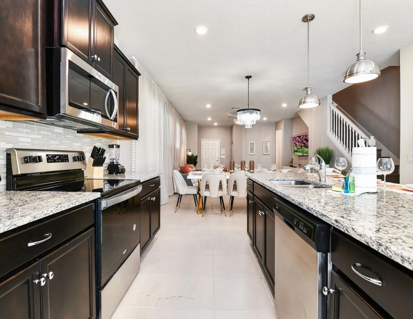 Davenport Luxury House with 5 en-suites