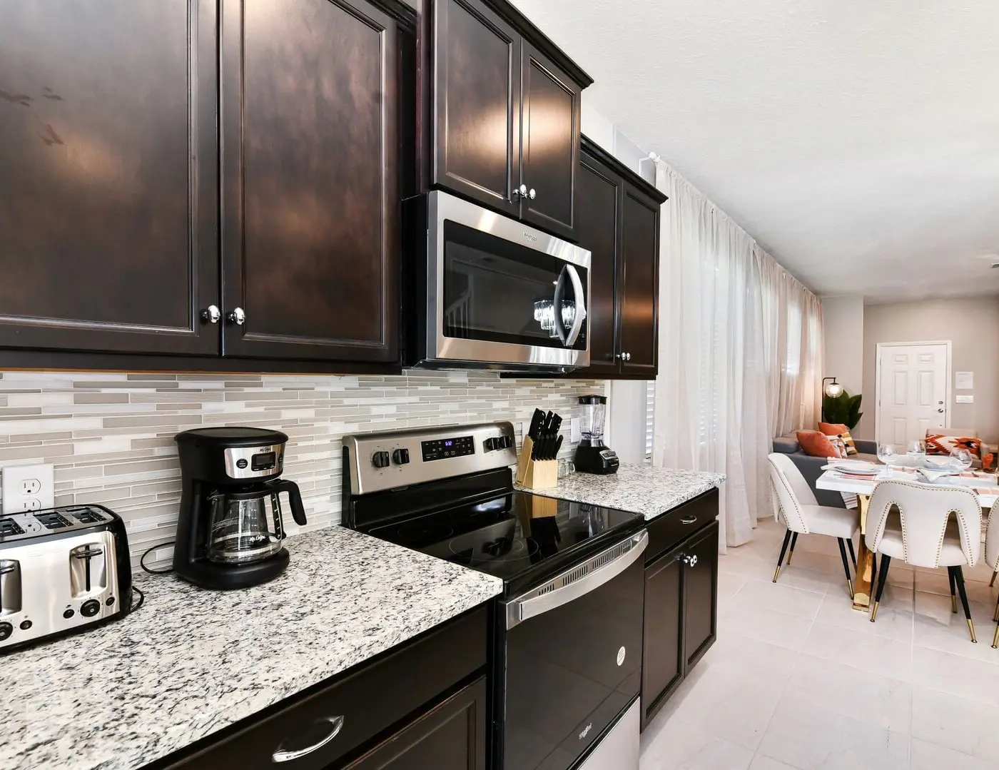 Davenport Luxury House with 5 en-suites