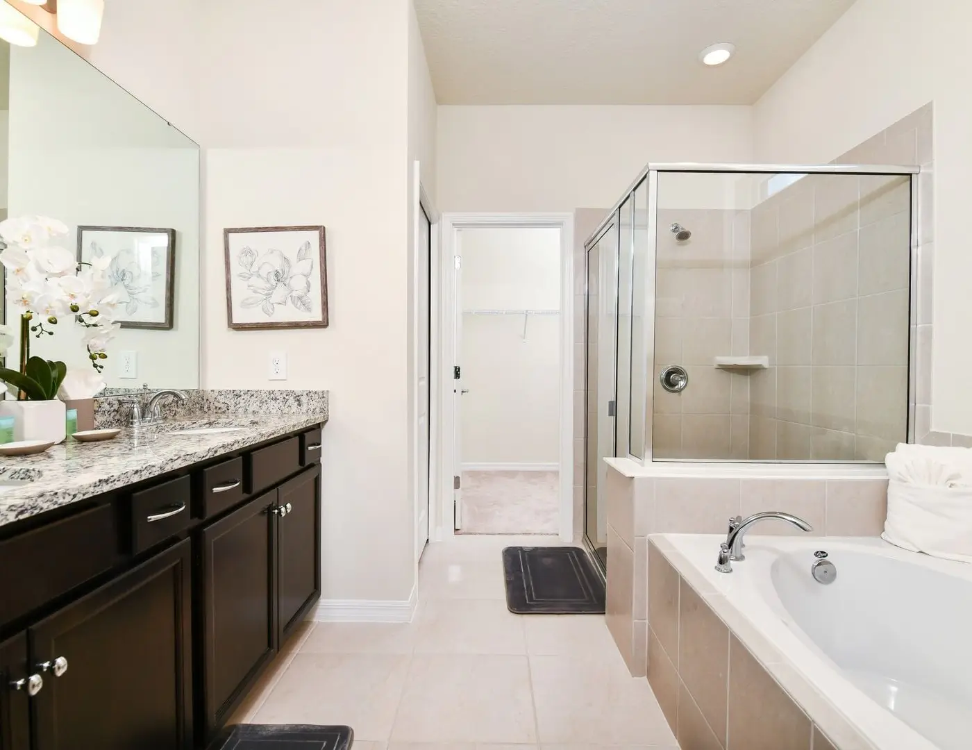 Davenport Luxury House with 5 en-suites