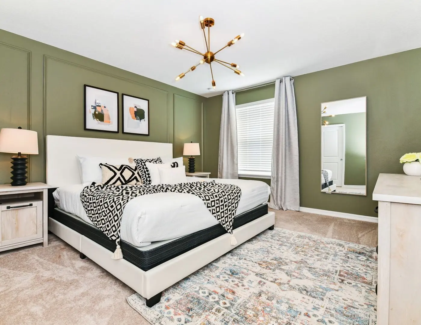 Davenport Luxury House with 5 en-suites