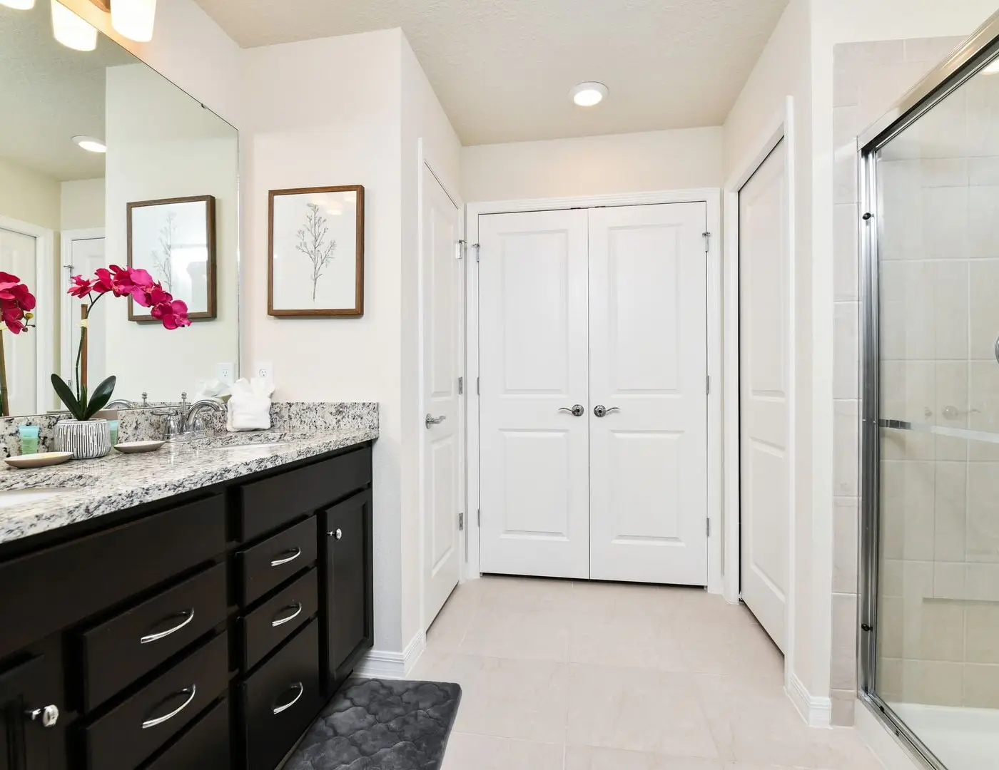 Davenport Luxury House with 5 en-suites
