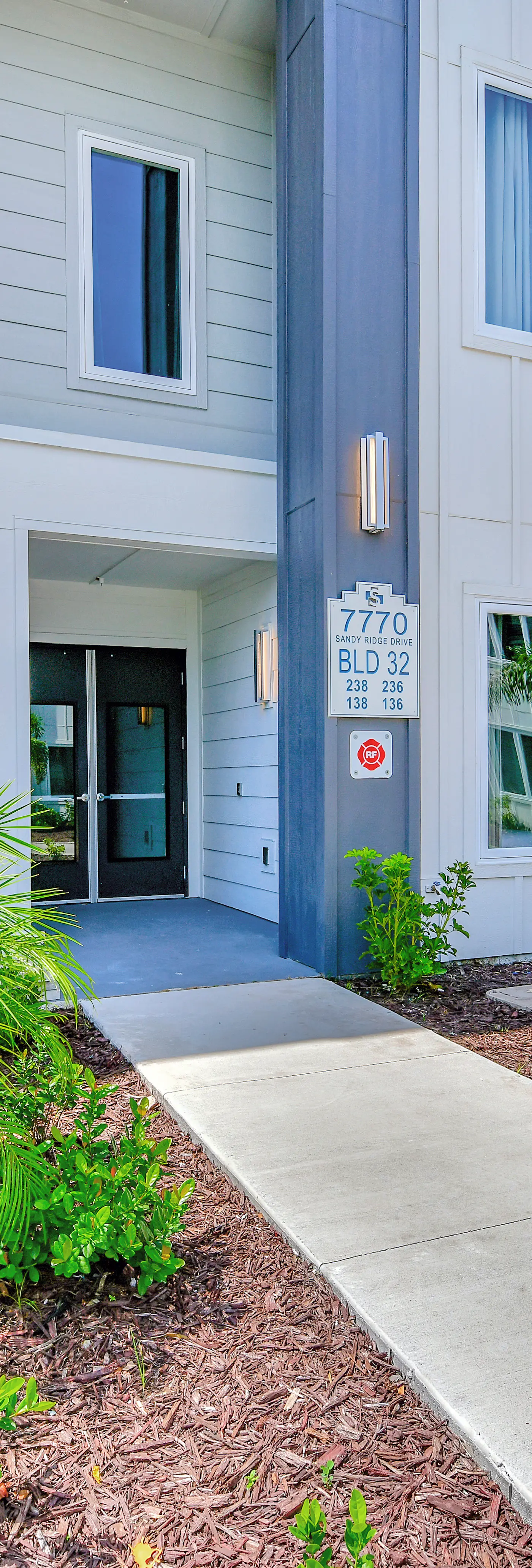 Spacious Group Stay at Reunion