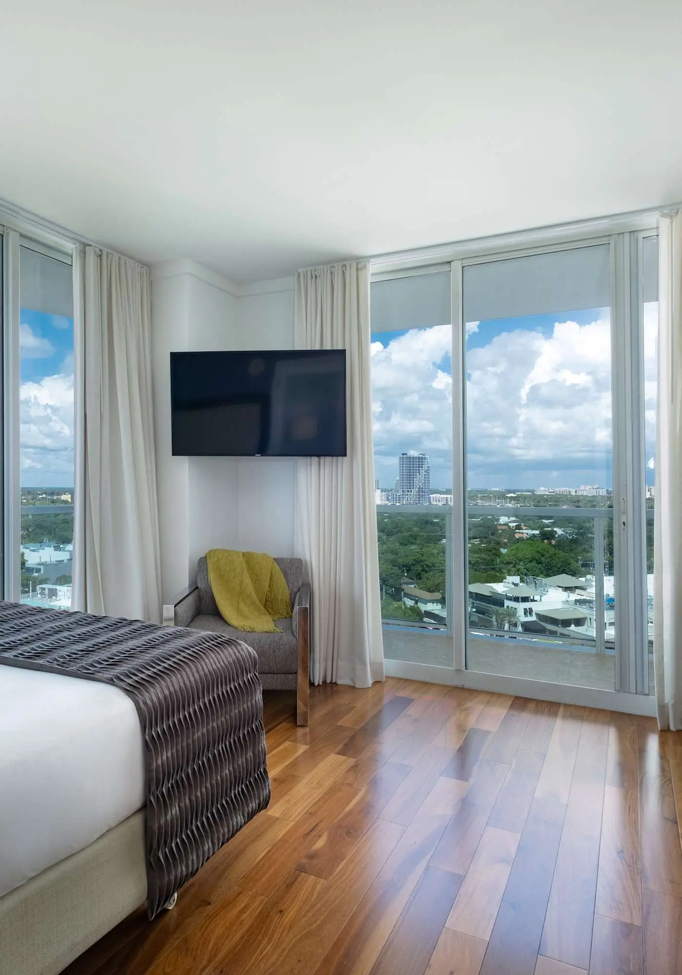 MVR - Stay Near Brickell Without the Hassle
