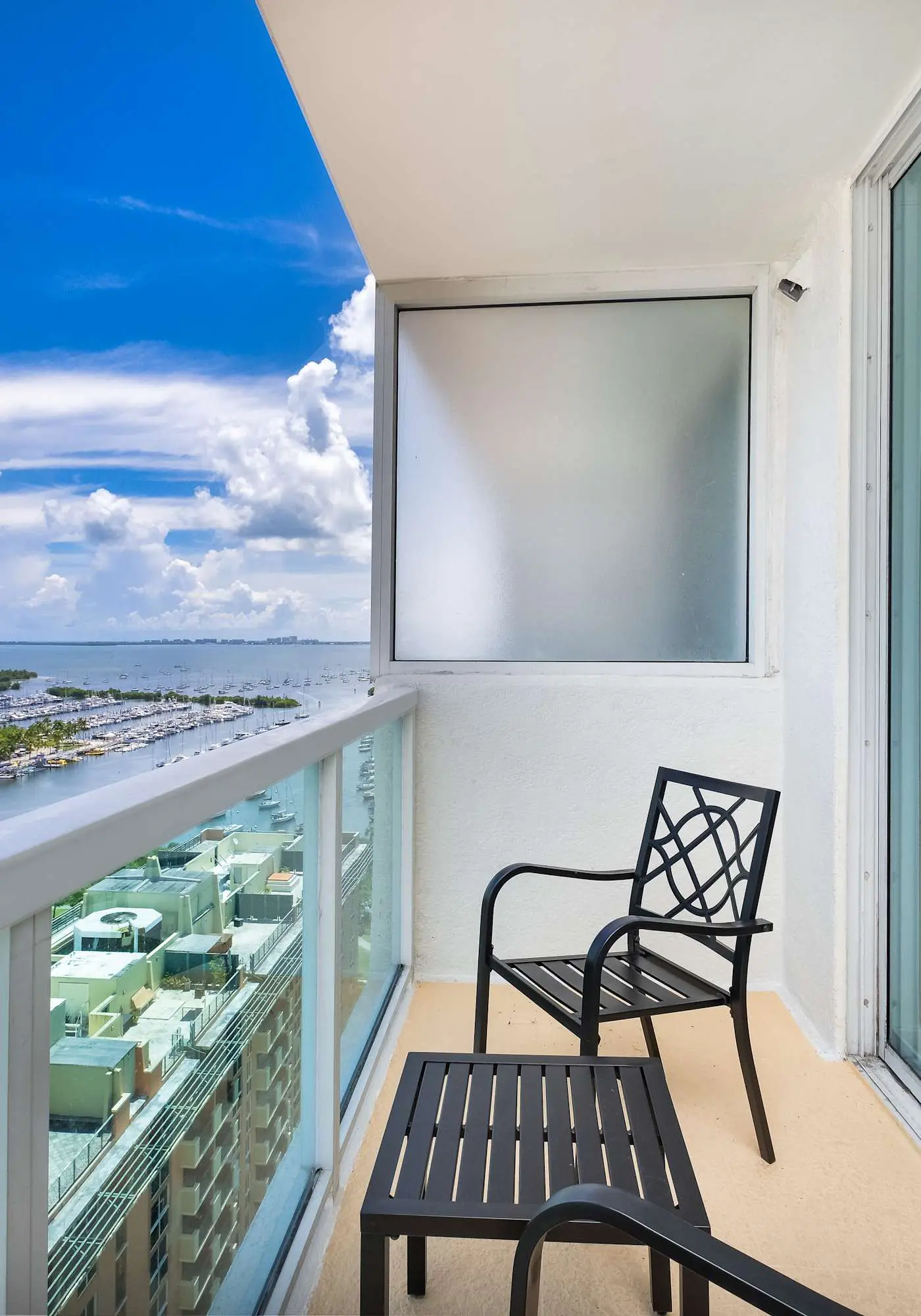 Beautiful 3-Bed Suite | Grove Escape