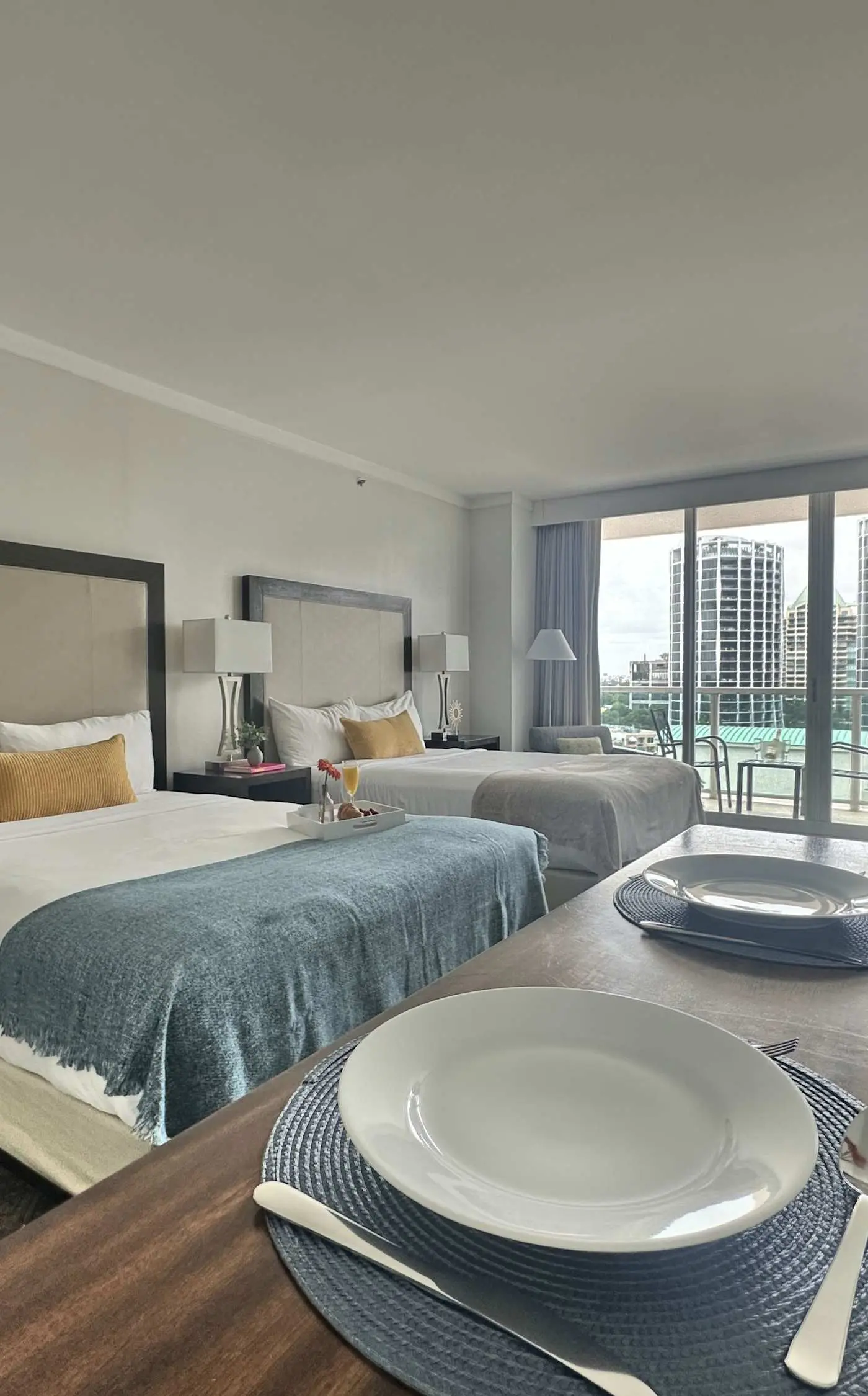 Beautiful 3-Bed Suite | Grove Escape