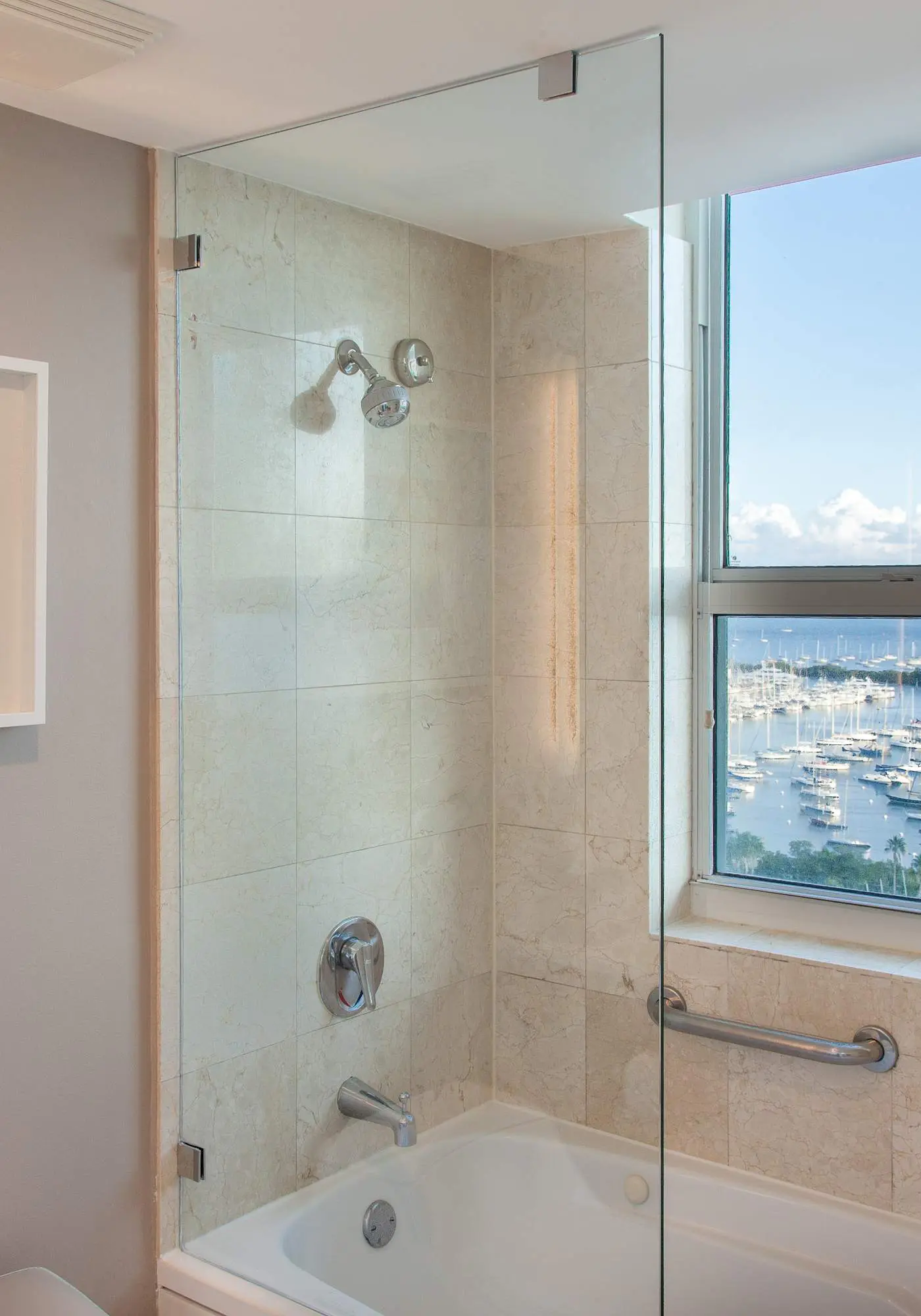 Panoramic Bay View Suite | Coconut Grove Escape