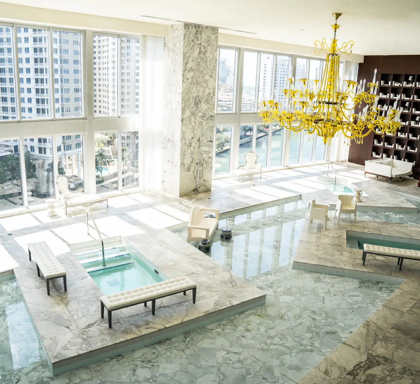 MVR - Luxury Stay with Spa & Views