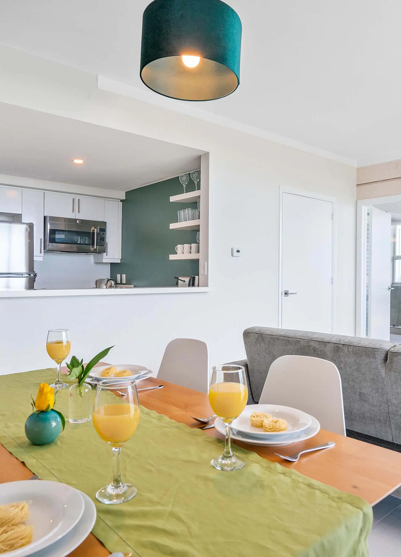 Modern Grove Retreat | Amazing Bay Views