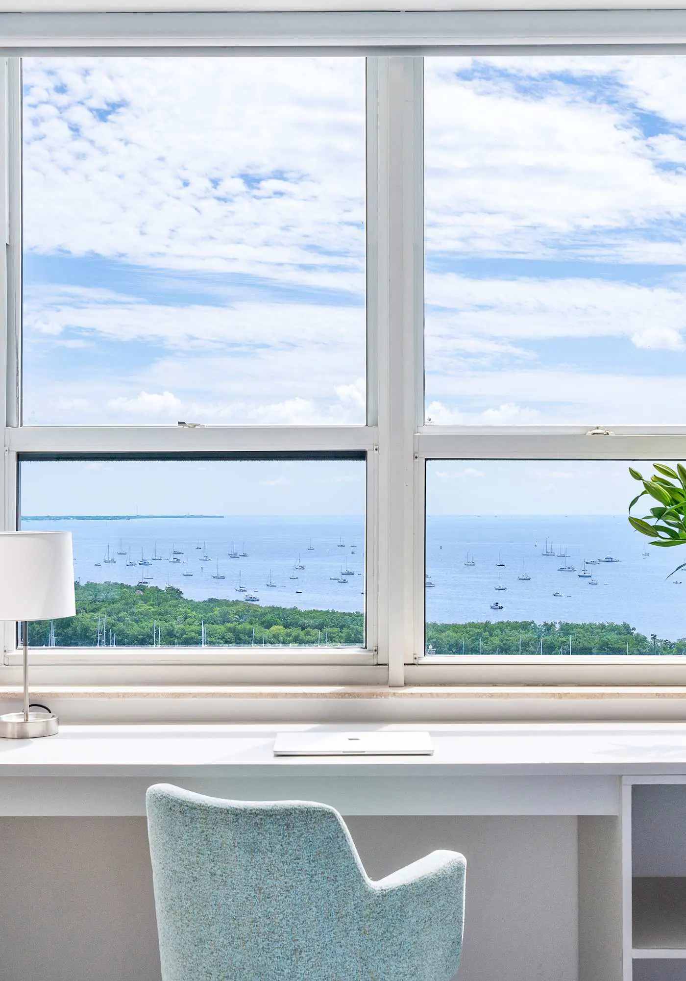 Modern Grove Retreat | Amazing Bay Views