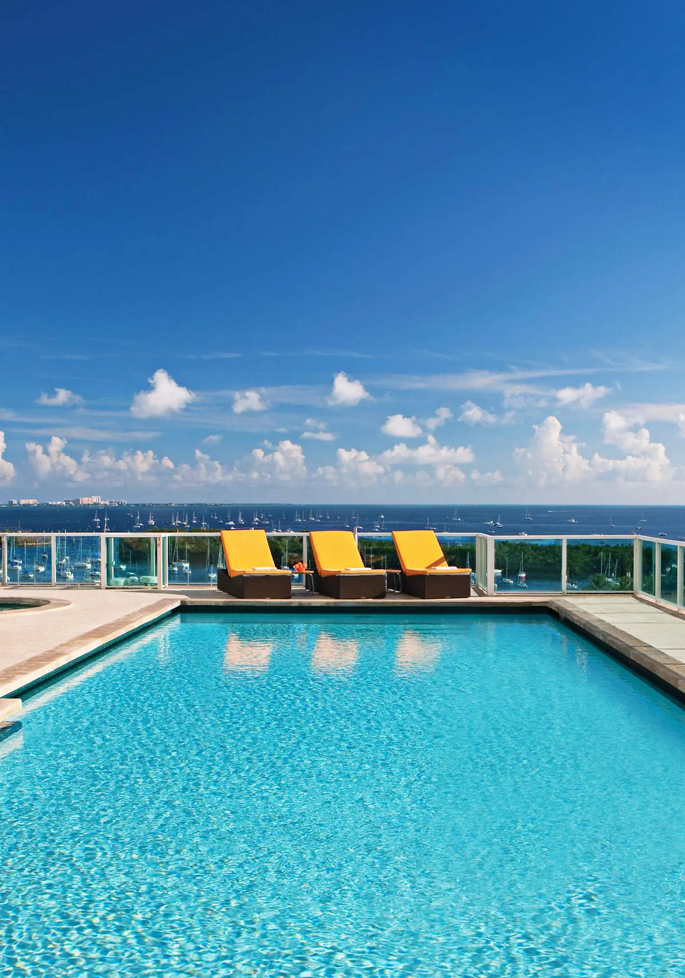 Modern Grove Retreat | Amazing Bay Views