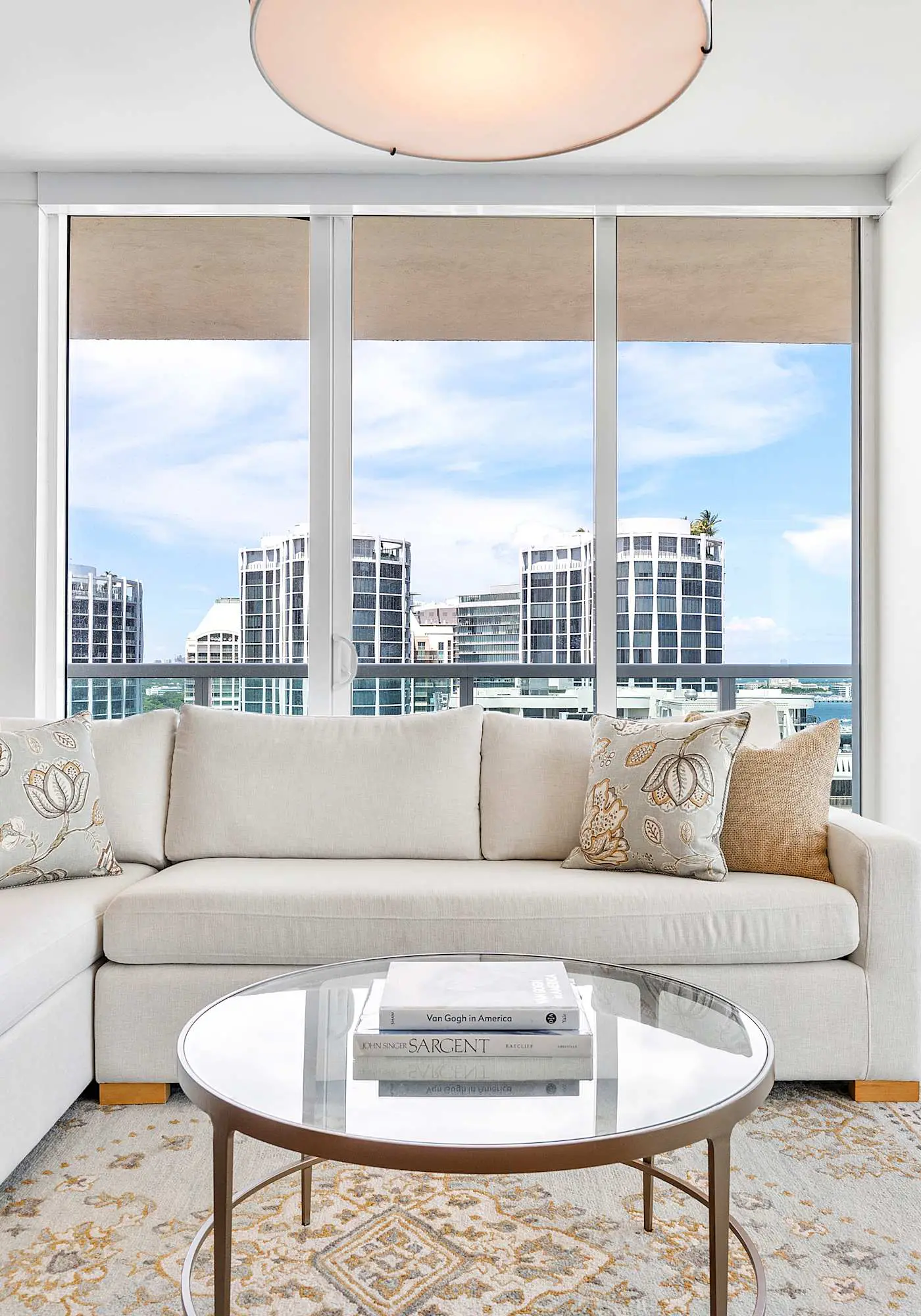 MVR-No More Hassles-Just Peace & Luxury