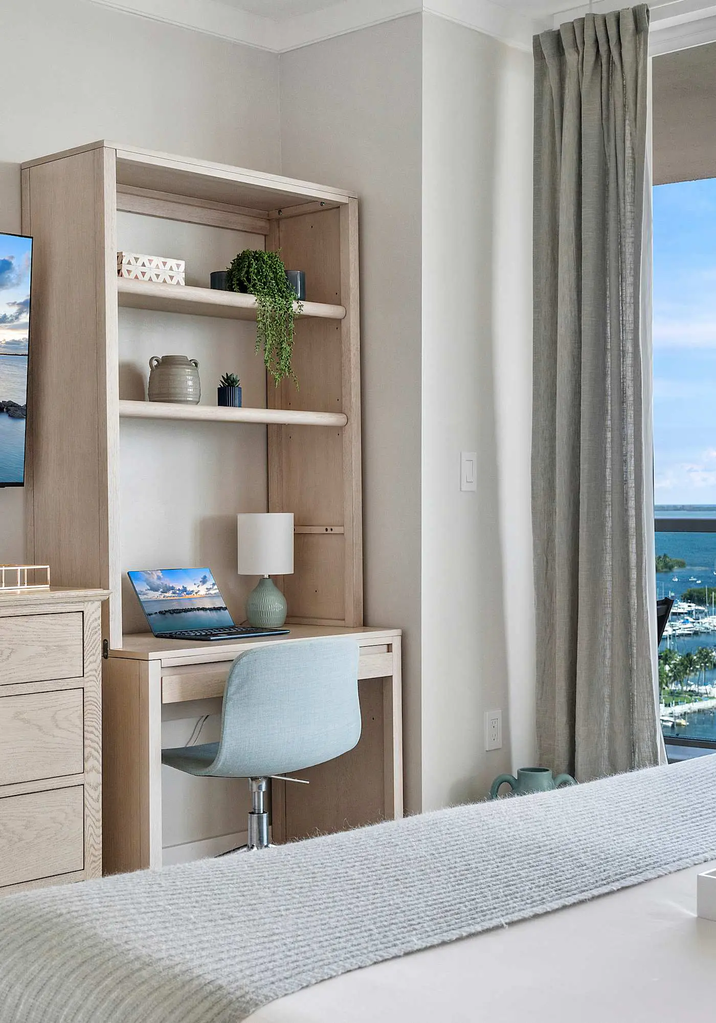 MVR-No More Hassles-Just Peace & Luxury