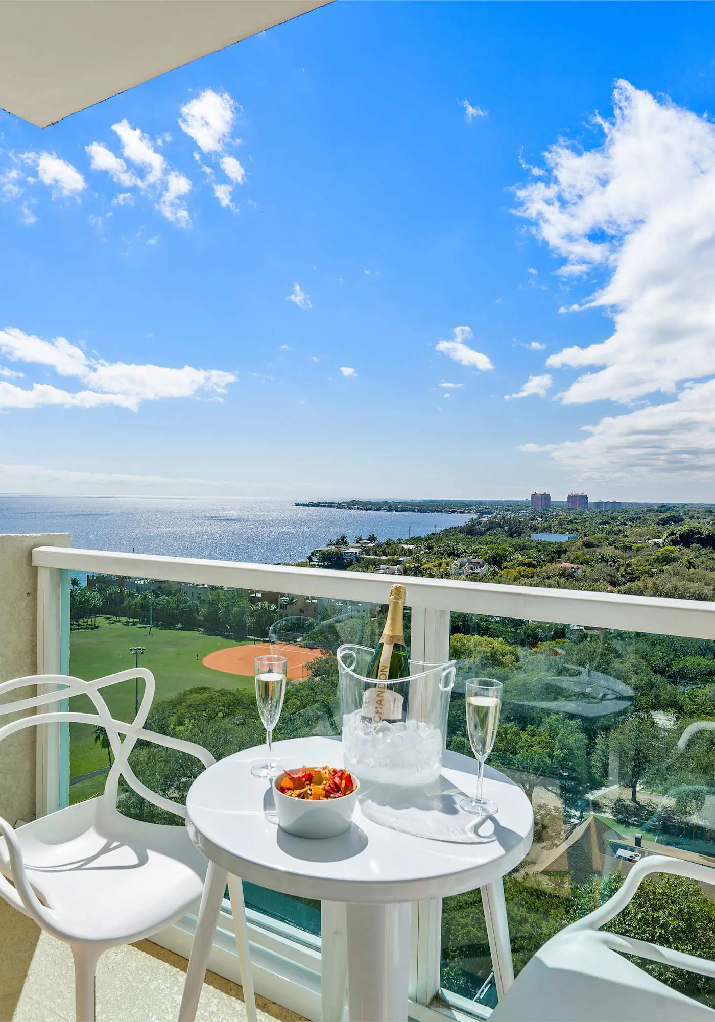 MVR Suite in Grove-s Best-Kept Secret