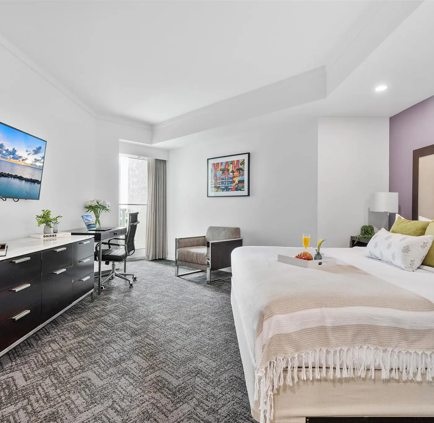 Modern Ocean View Apartment | Coconut Grove Base