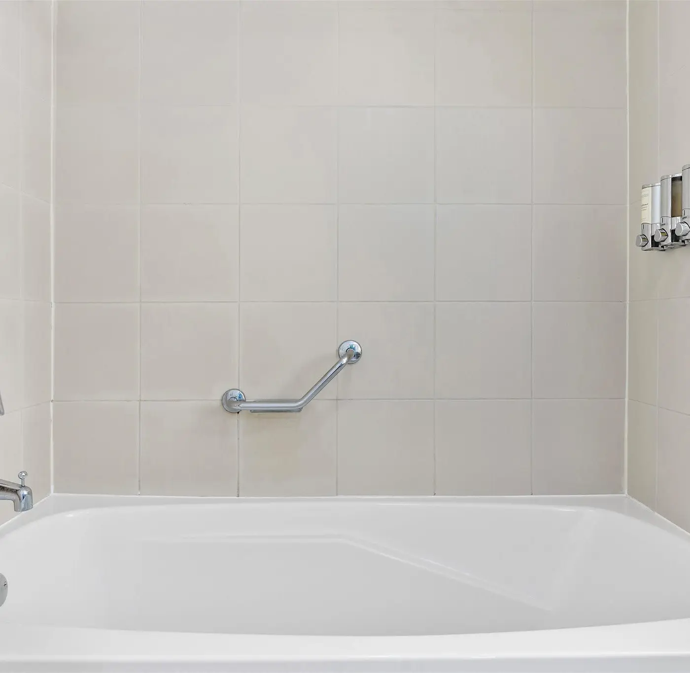 Modern Ocean View Apartment | Coconut Grove Base