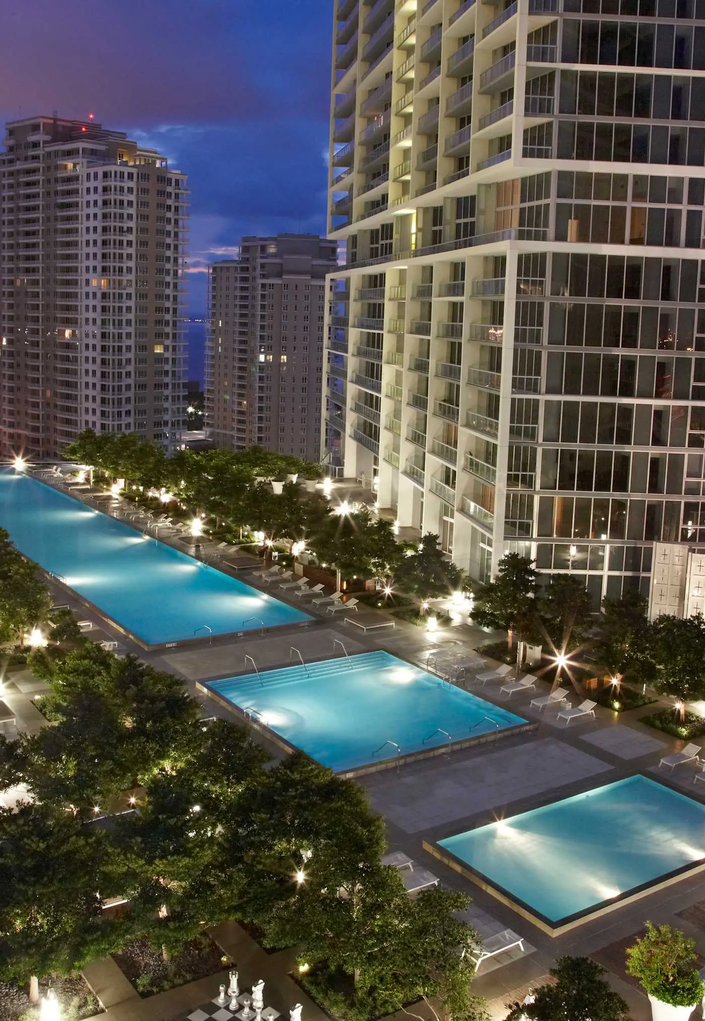 MVR - Lux Studio Balcony, Pool Access & City Views