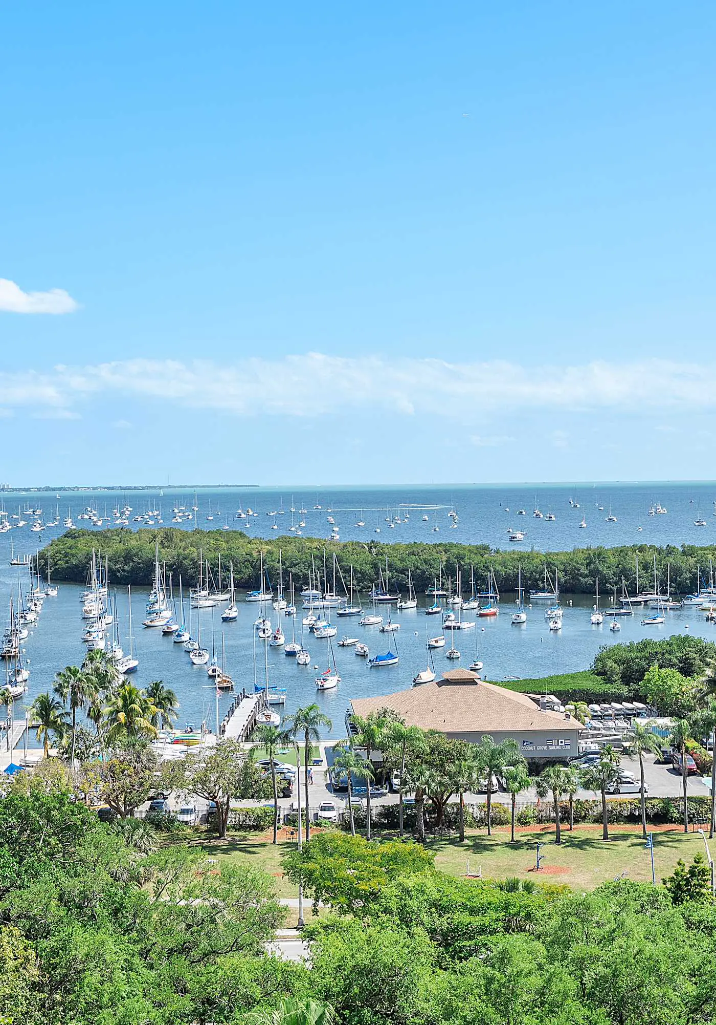 MVR - Elevate Your Stay with Panoramic Bay Views