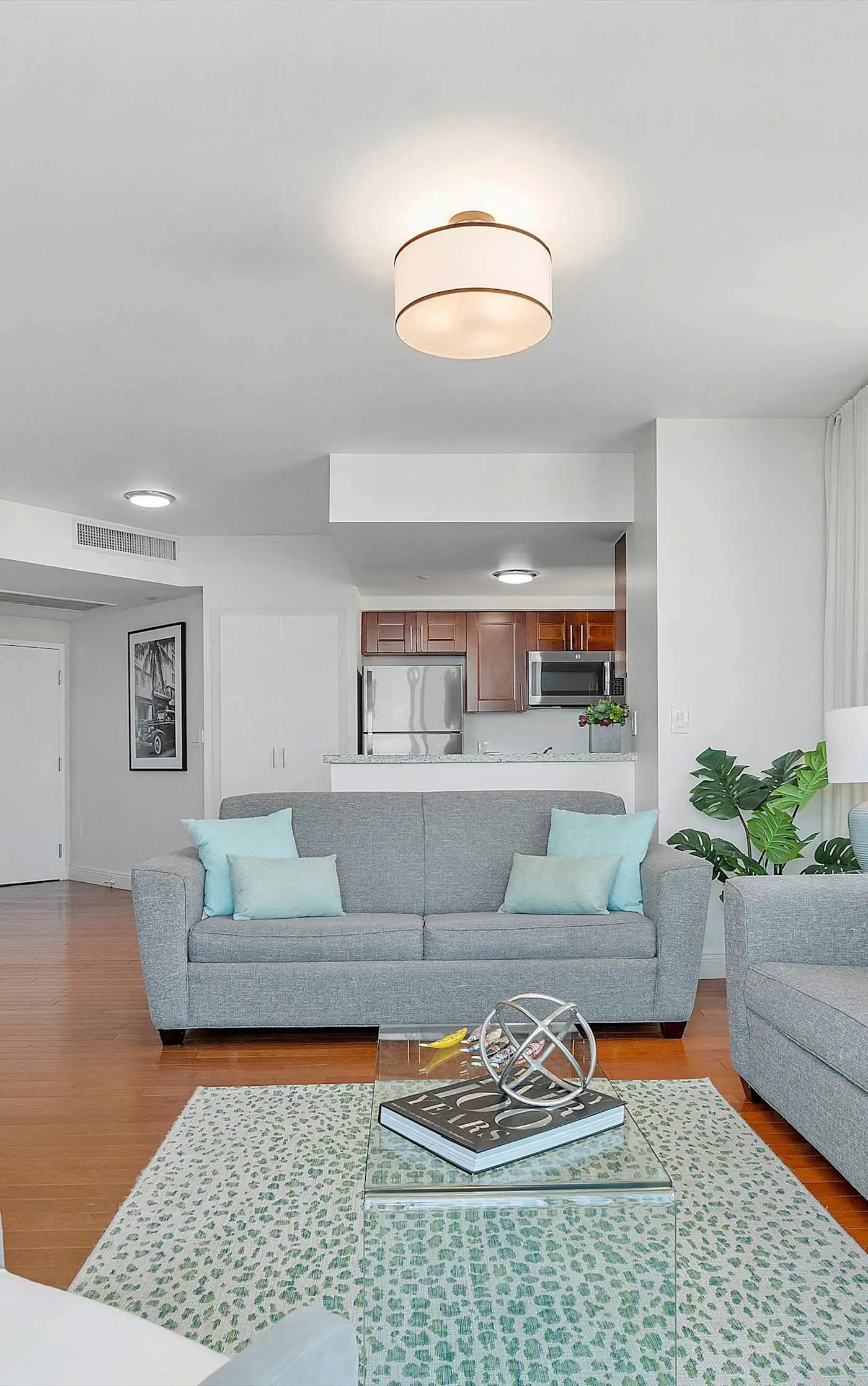 World Cup Base | Bay-View Grove Suite