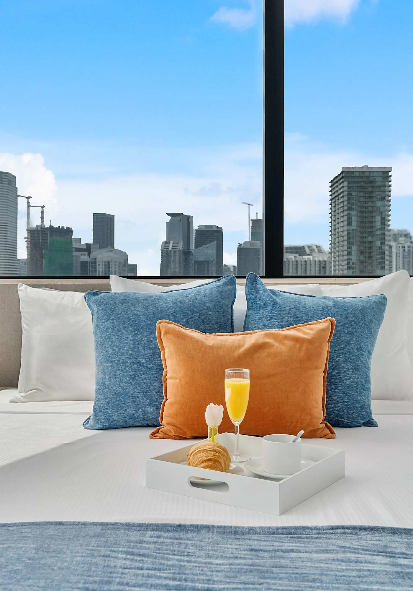 Elevated Downtown Stay: Pool & Jacuzzi Retreat