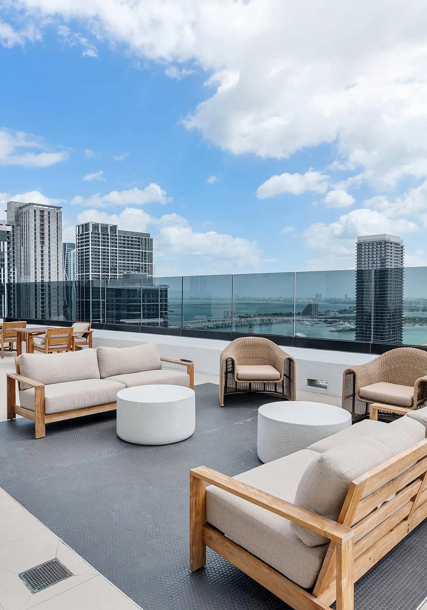 Elevated Downtown Stay: Pool & Jacuzzi Retreat