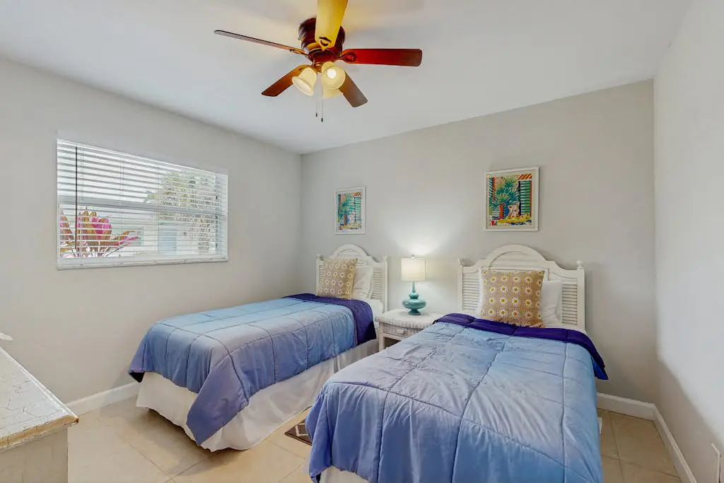 Sunlit Downtown Bungalow