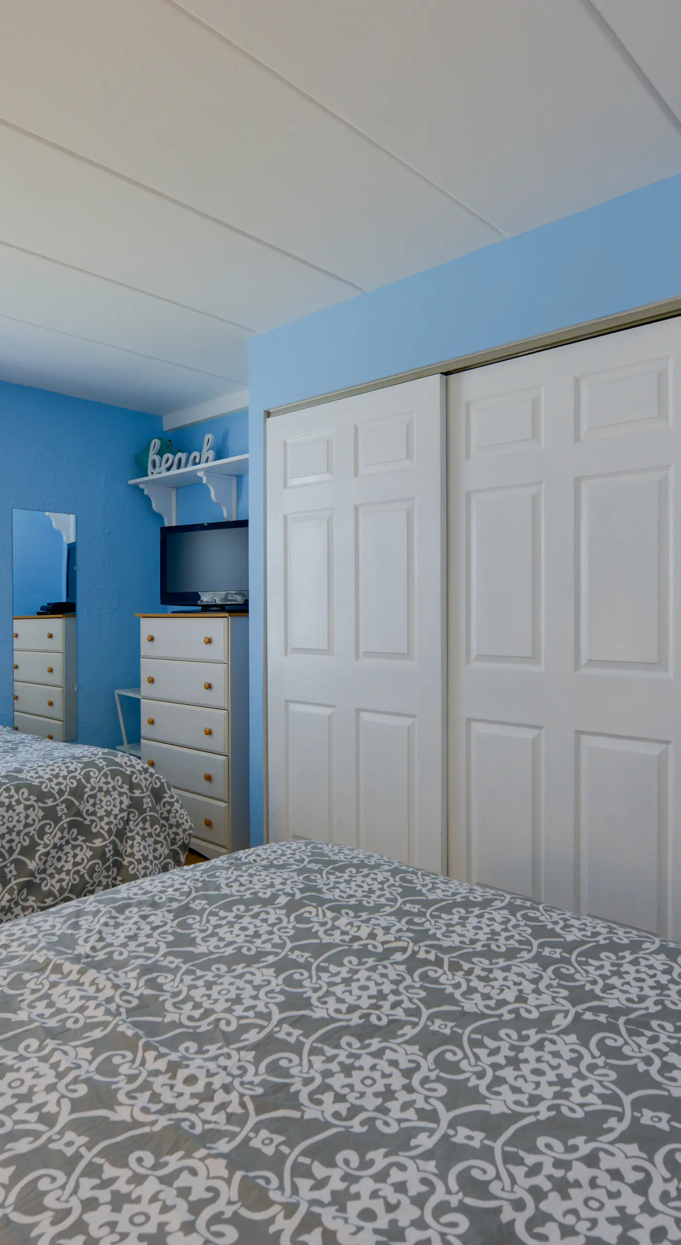 North Wildwood Condo w/ Pool, Walk to Boardwalk!