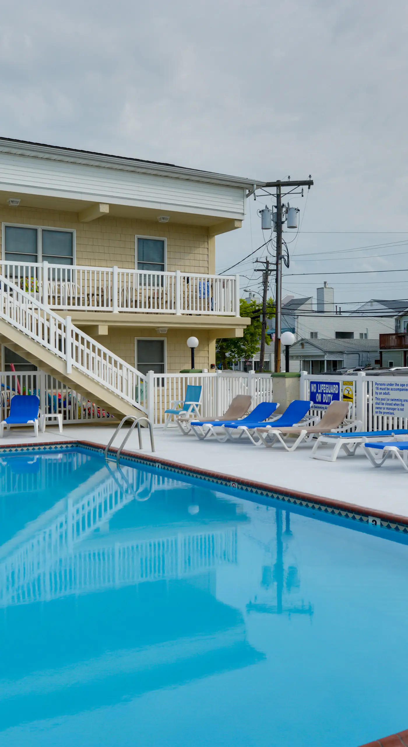 North Wildwood Condo w/ Pool, Walk to Boardwalk!