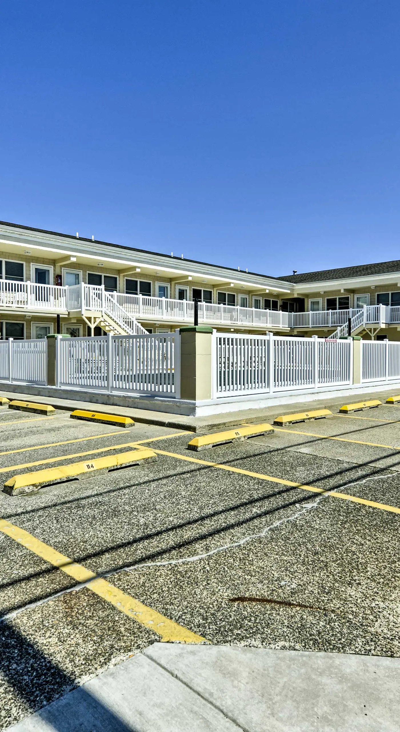 North Wildwood Condo w/ Pool, Walk to Boardwalk!