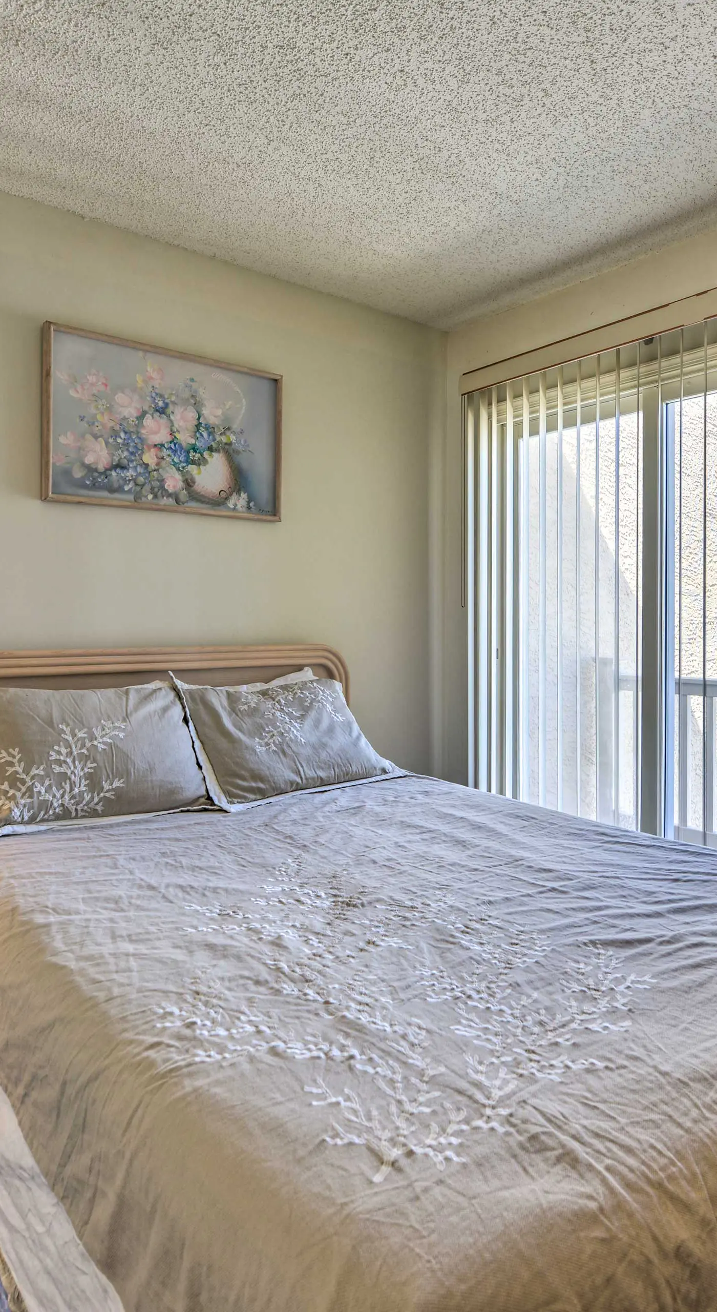 Townhome w/ Balcony < 1 Mi to Wildwood Crest BCH!