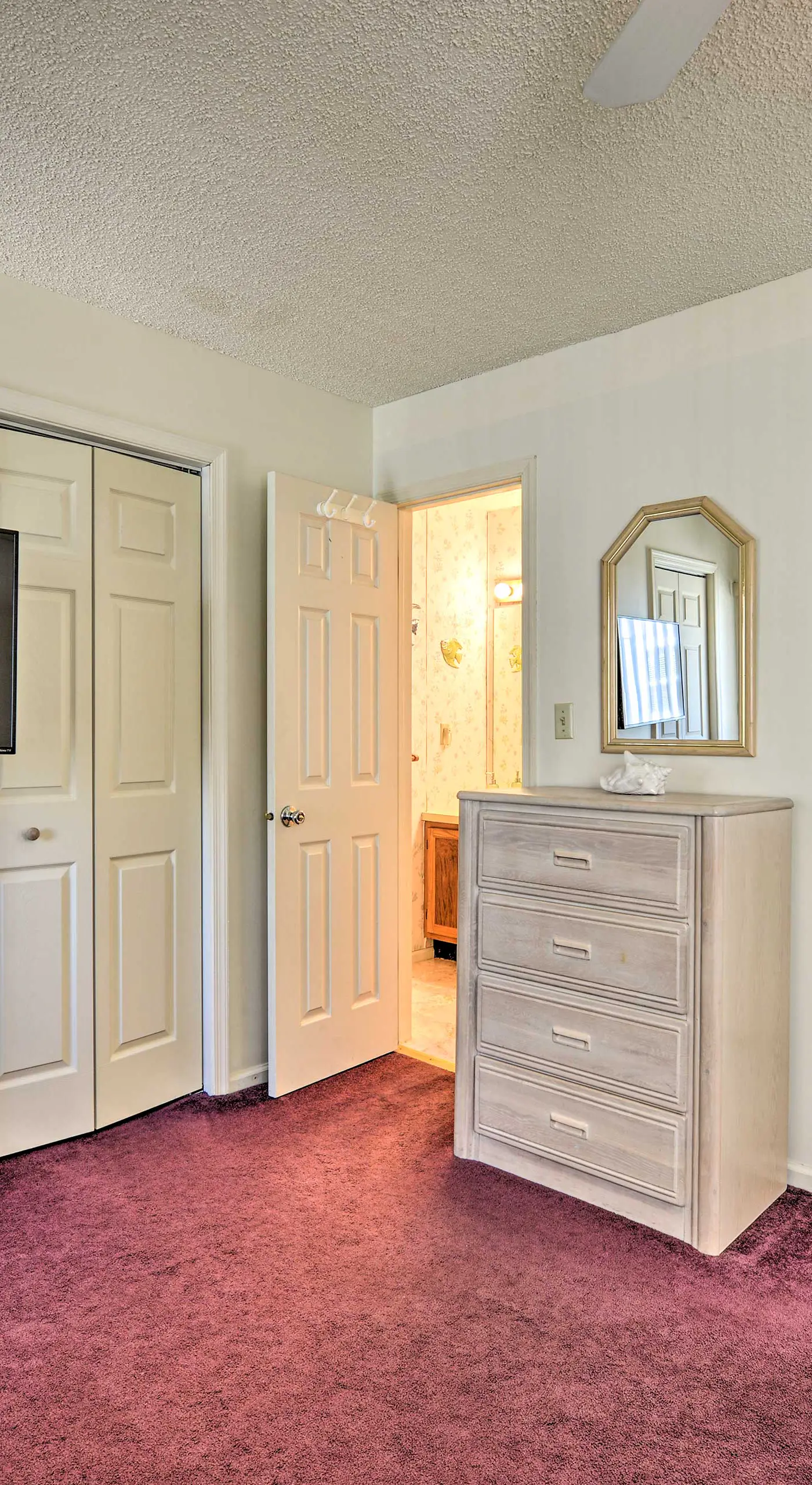 Townhome w/ Balcony < 1 Mi to Wildwood Crest BCH!