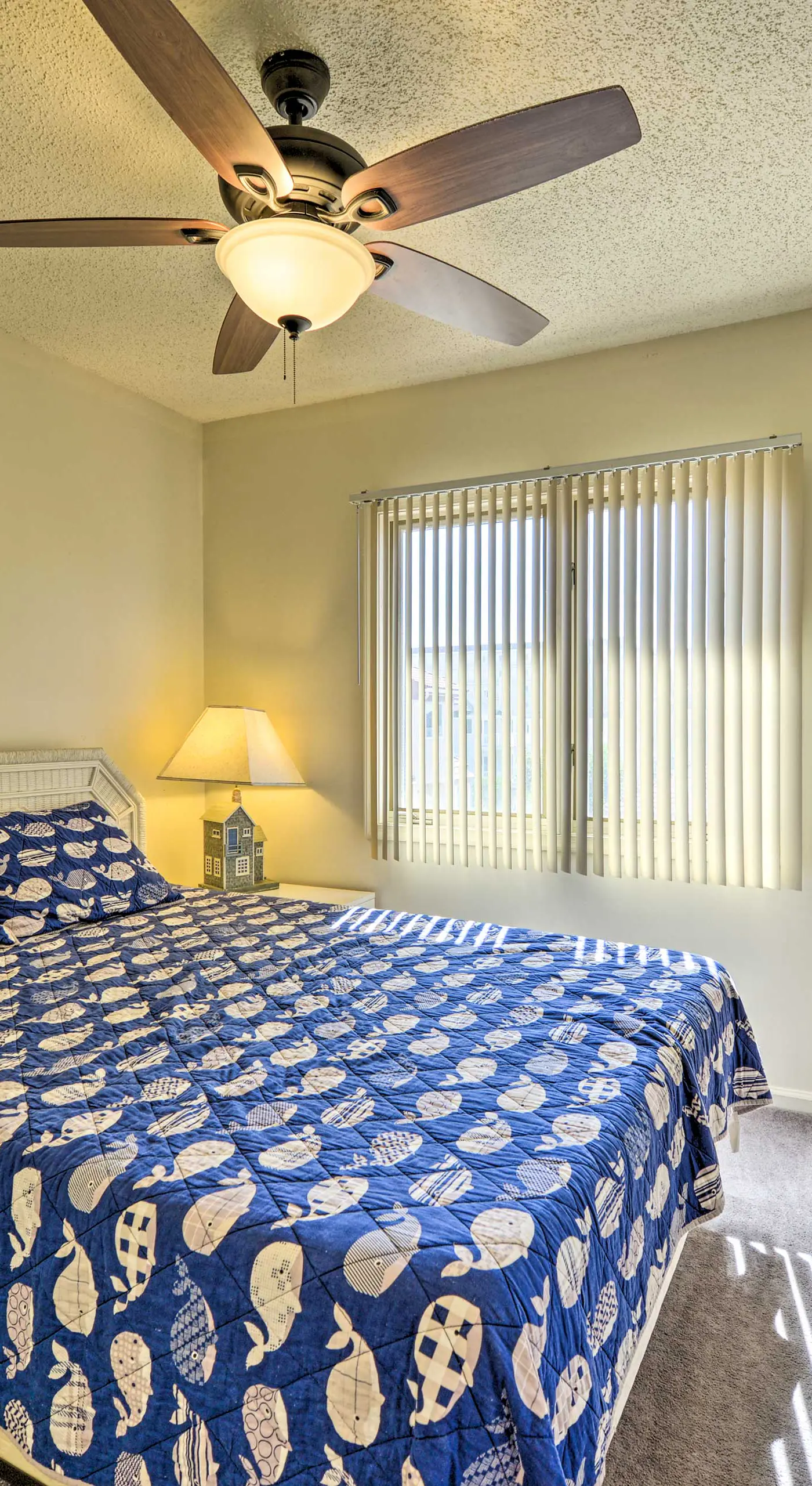 Townhome w/ Balcony < 1 Mi to Wildwood Crest BCH!