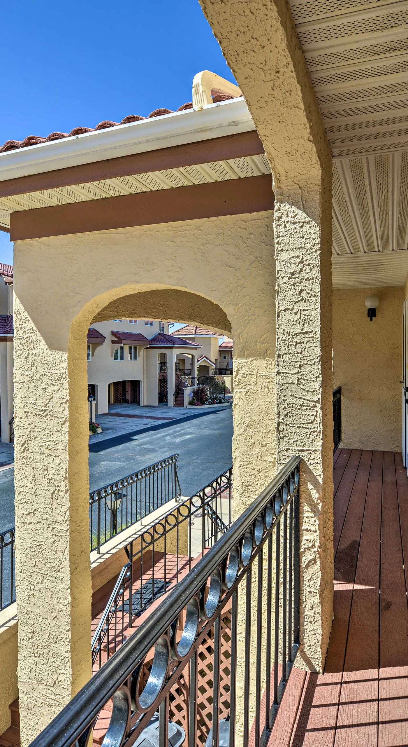 Townhome w/ Balcony < 1 Mi to Wildwood Crest BCH!