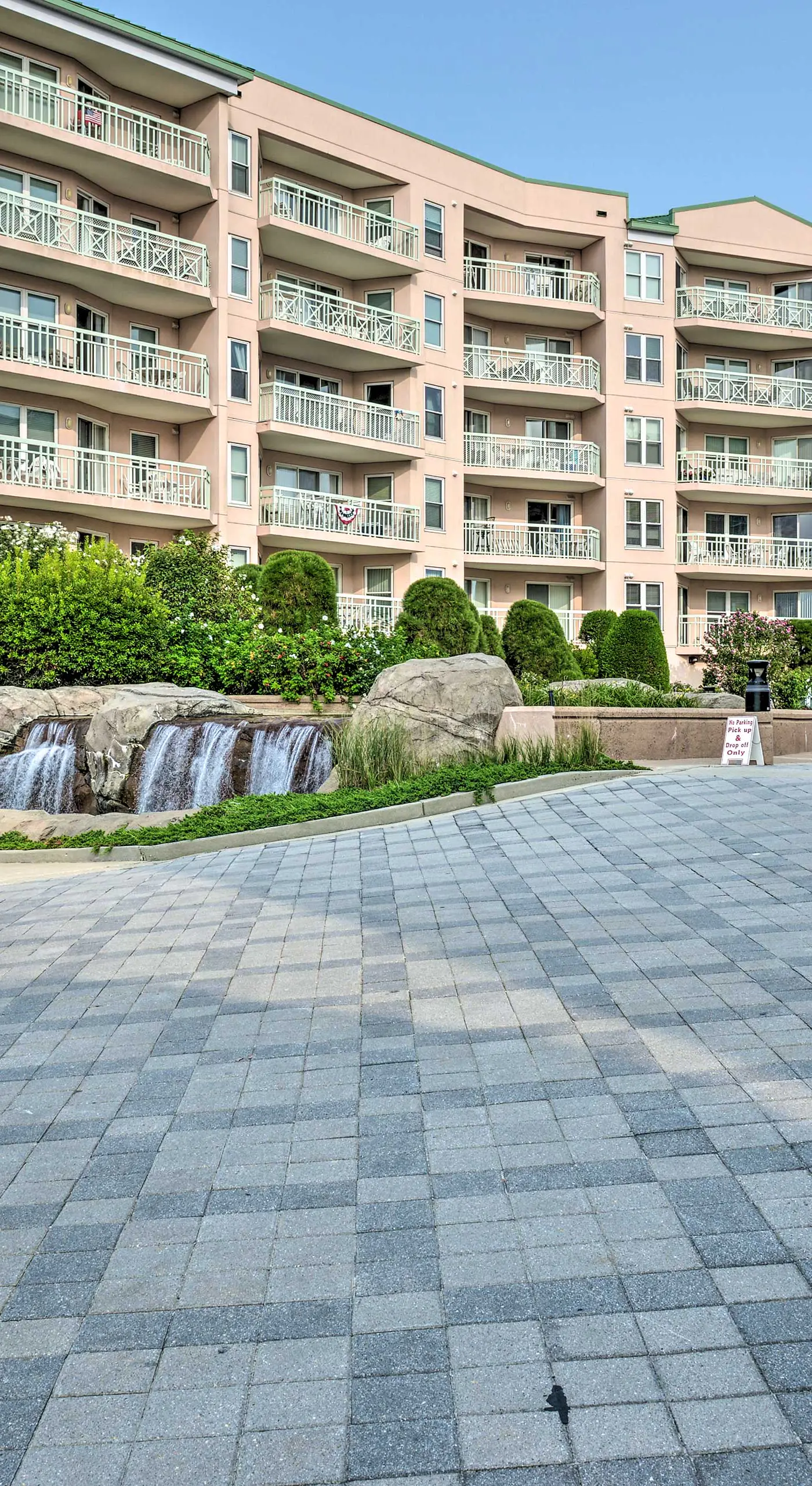 Private Beach! Oceanfront Wildwood Crest Retreat
