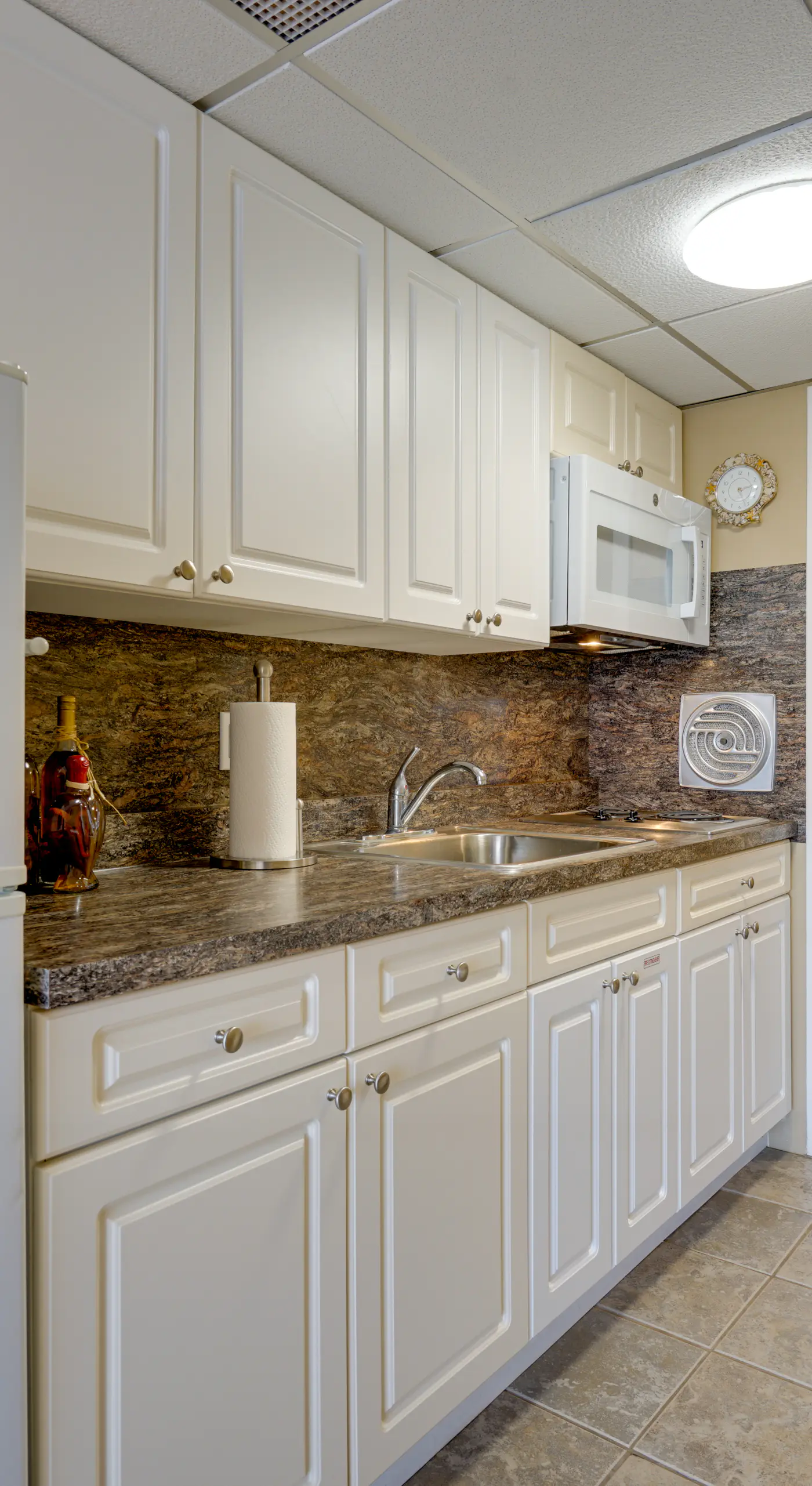 Cozy Oceanfront Condo w/ Pool & Beach Access!