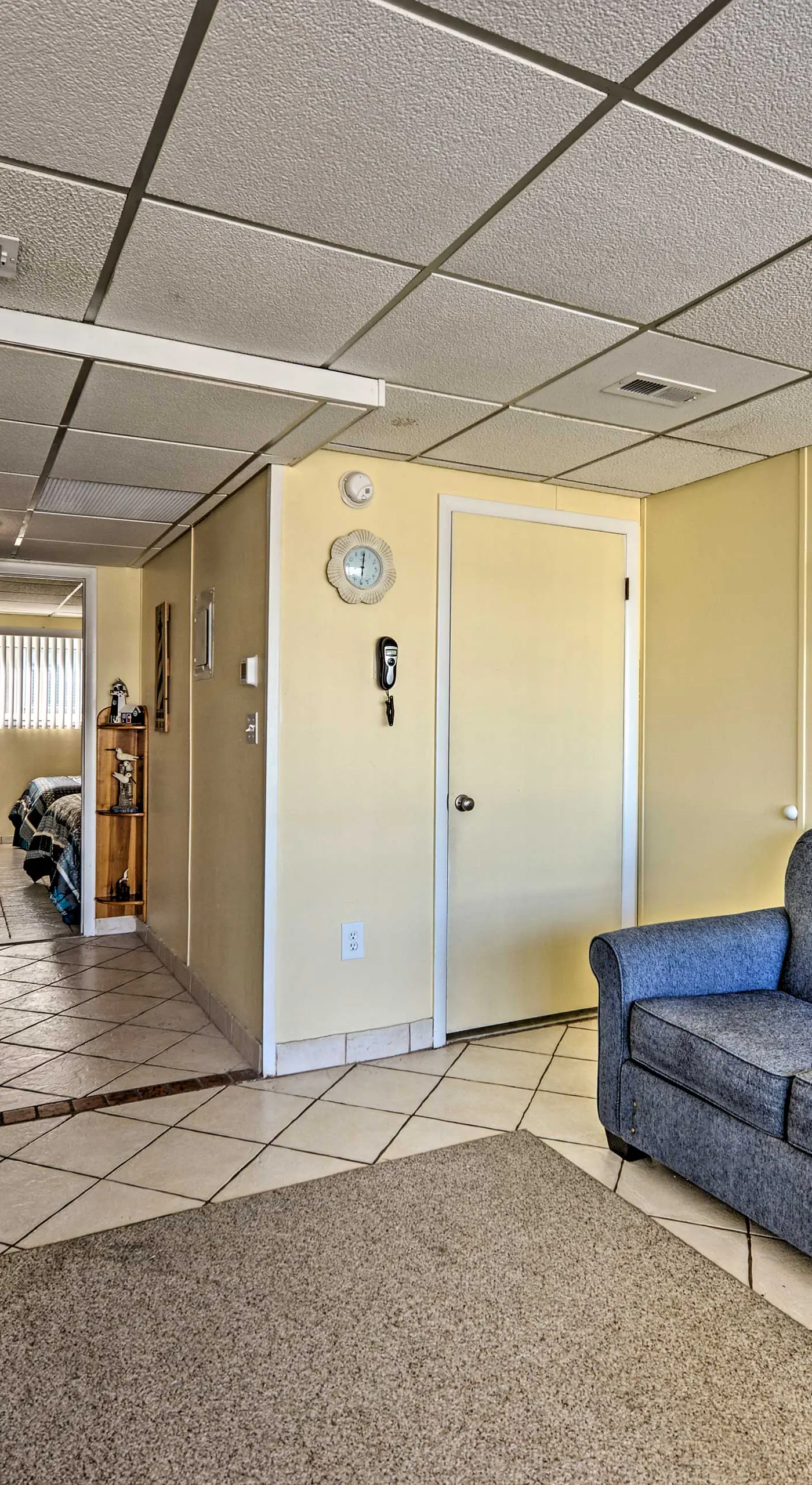 Wildwood Crest Condo w/ Pool: Walk to Restaurants!