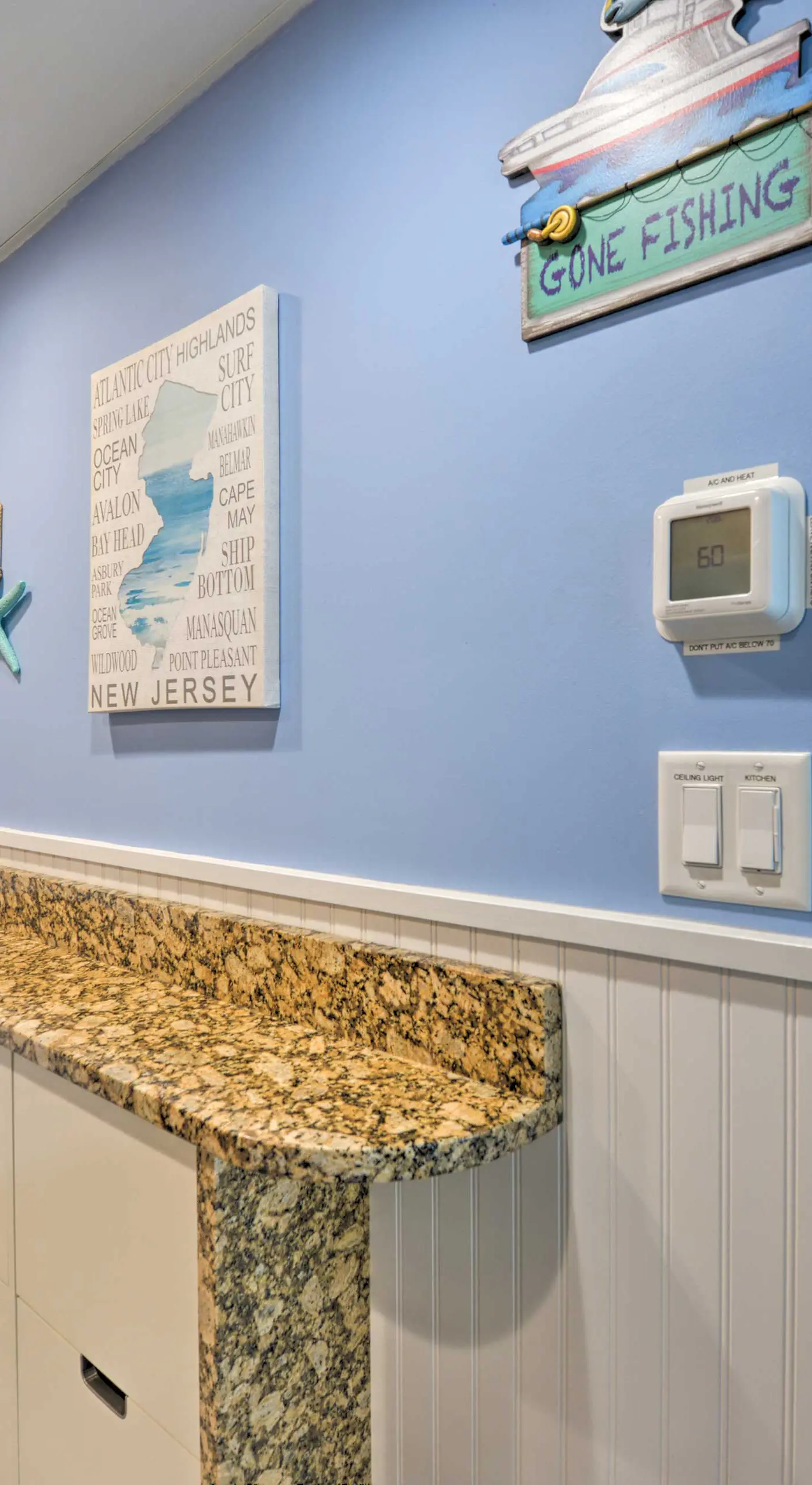 Remodeled Condo Right on Wildwood Crest Beach!