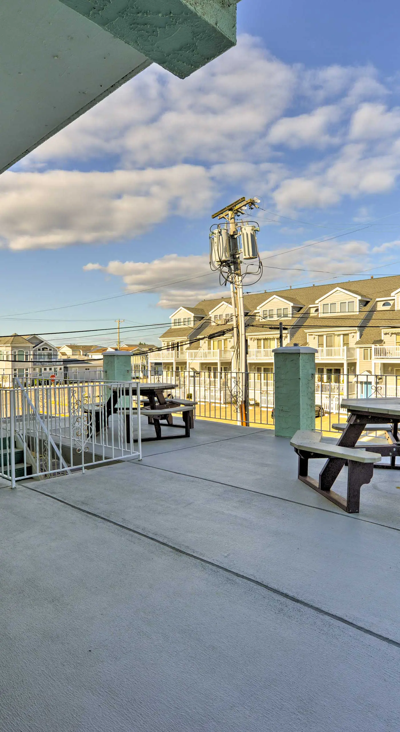 Remodeled Condo Right on Wildwood Crest Beach!