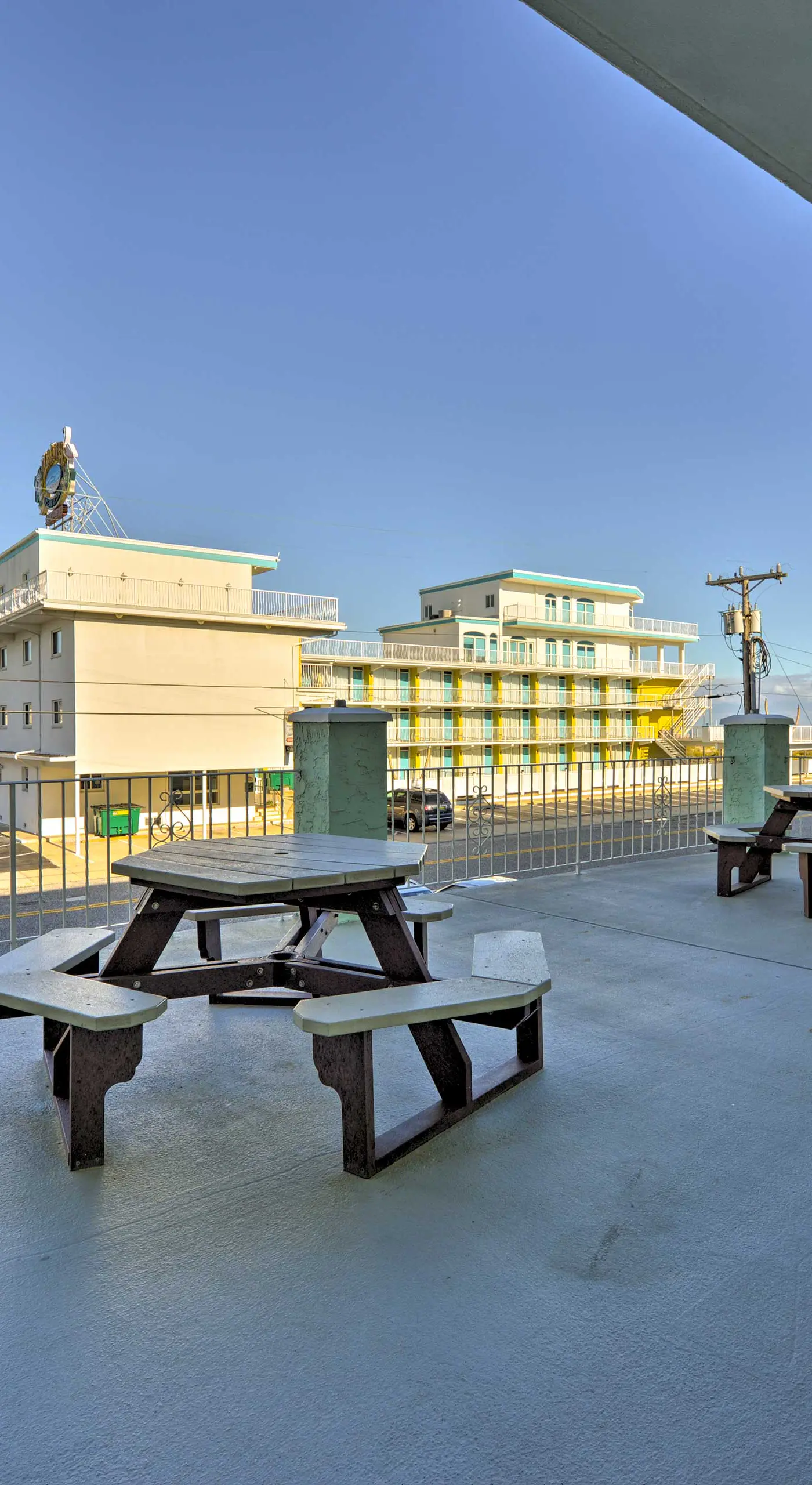 Remodeled Condo Right on Wildwood Crest Beach!