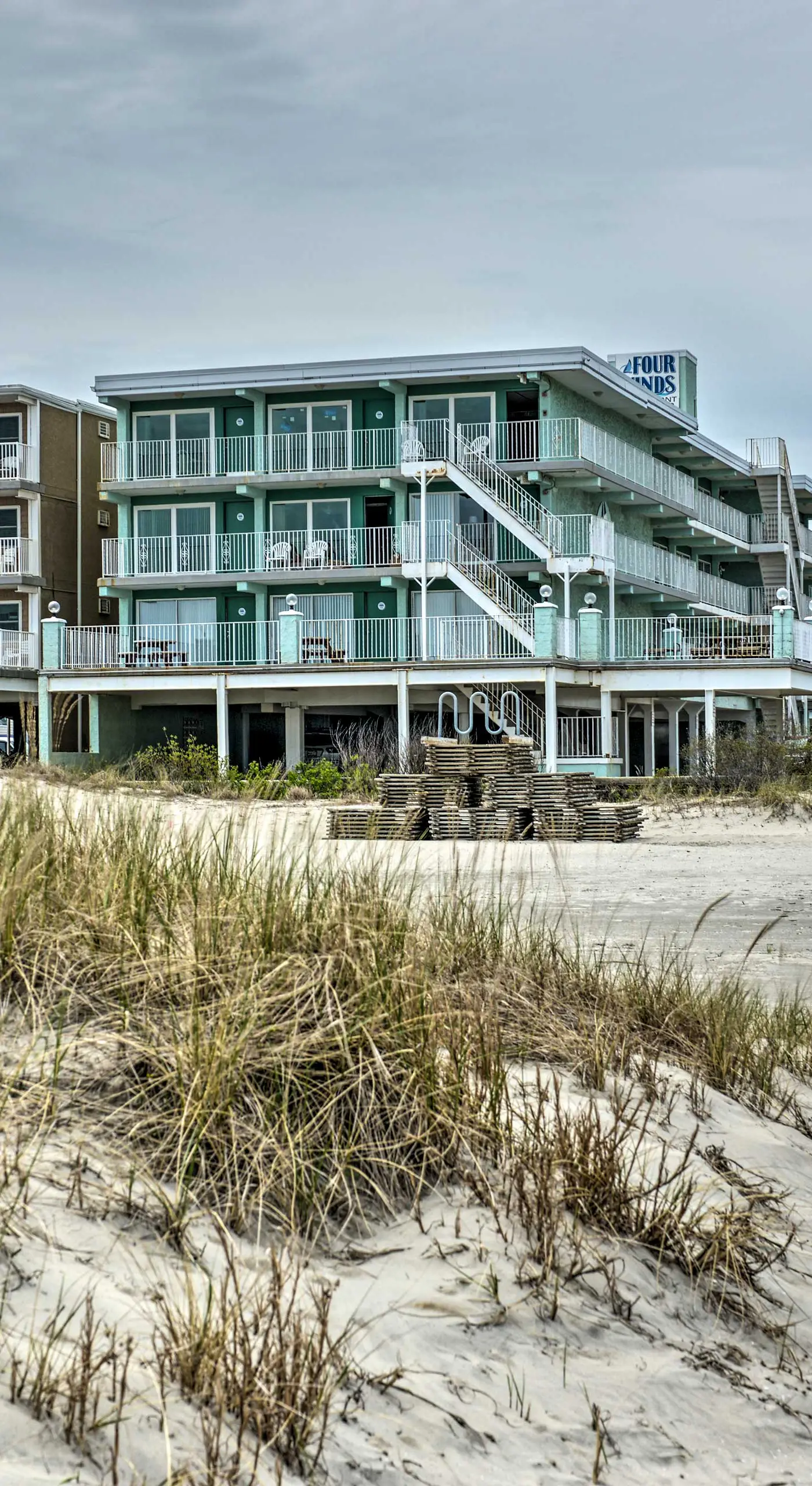 Remodeled Condo Right on Wildwood Crest Beach!