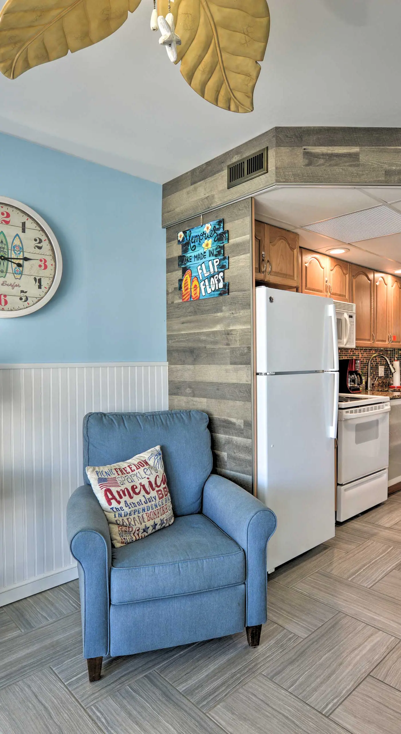 Remodeled Condo Right on Wildwood Crest Beach!
