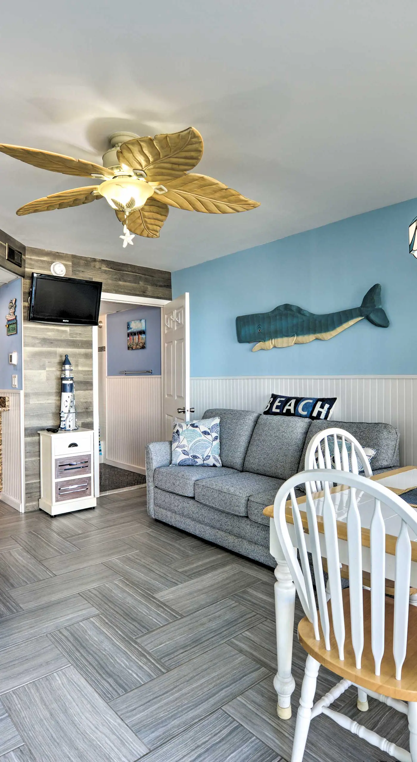 Remodeled Condo Right on Wildwood Crest Beach!