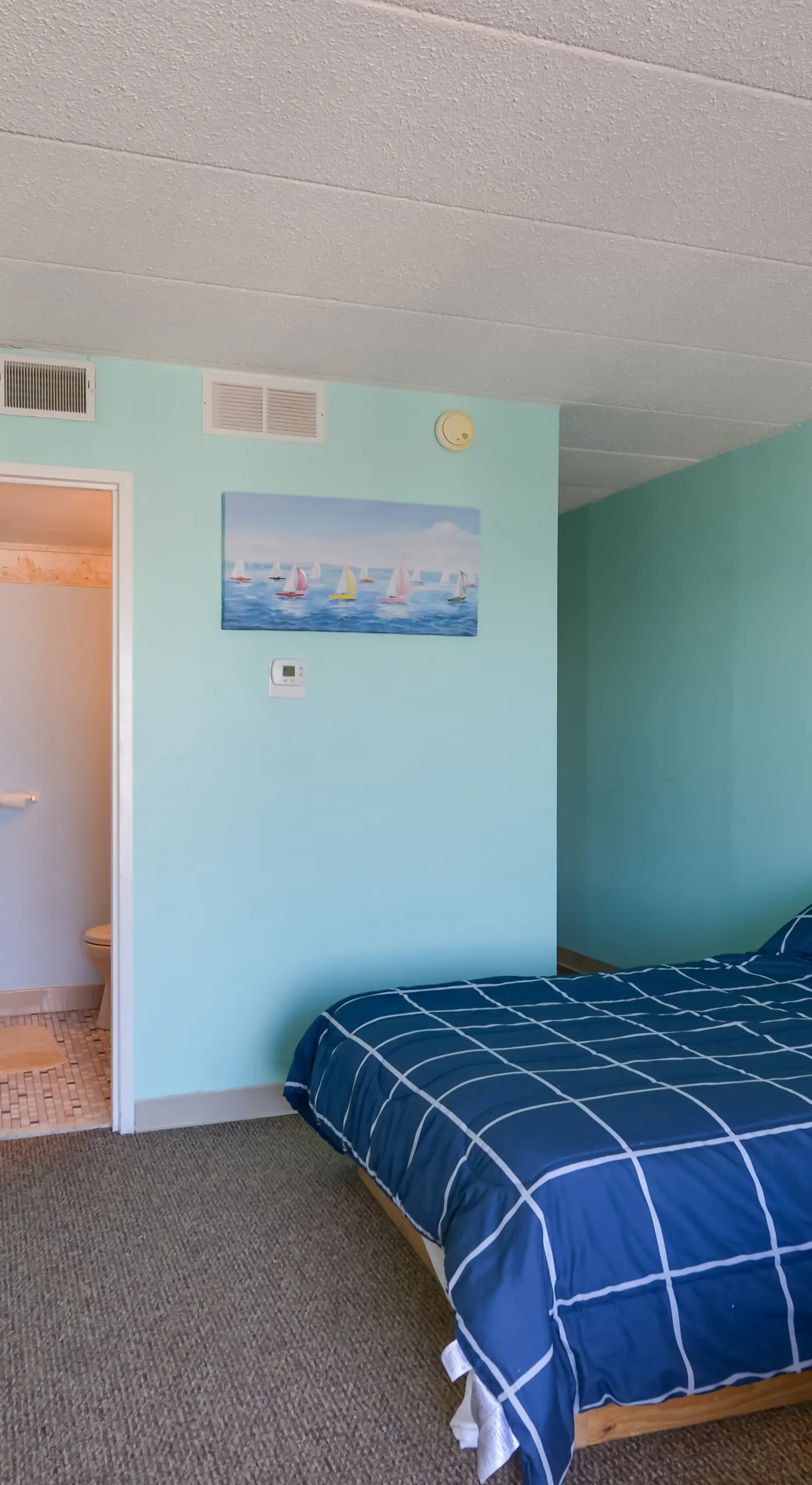 Simple North Wildwood Condo - Steps to Beach!