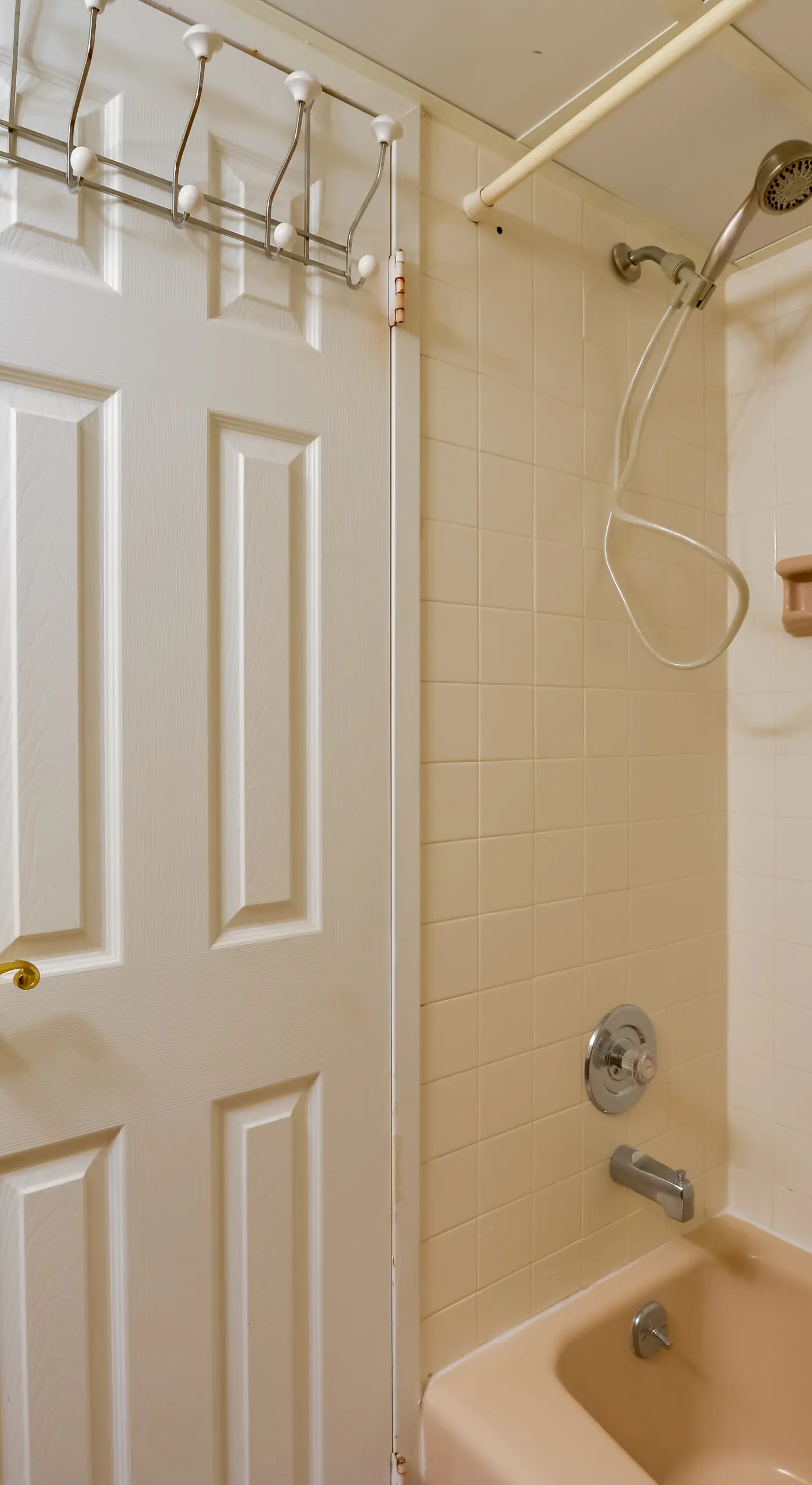 Simple North Wildwood Condo - Steps to Beach!