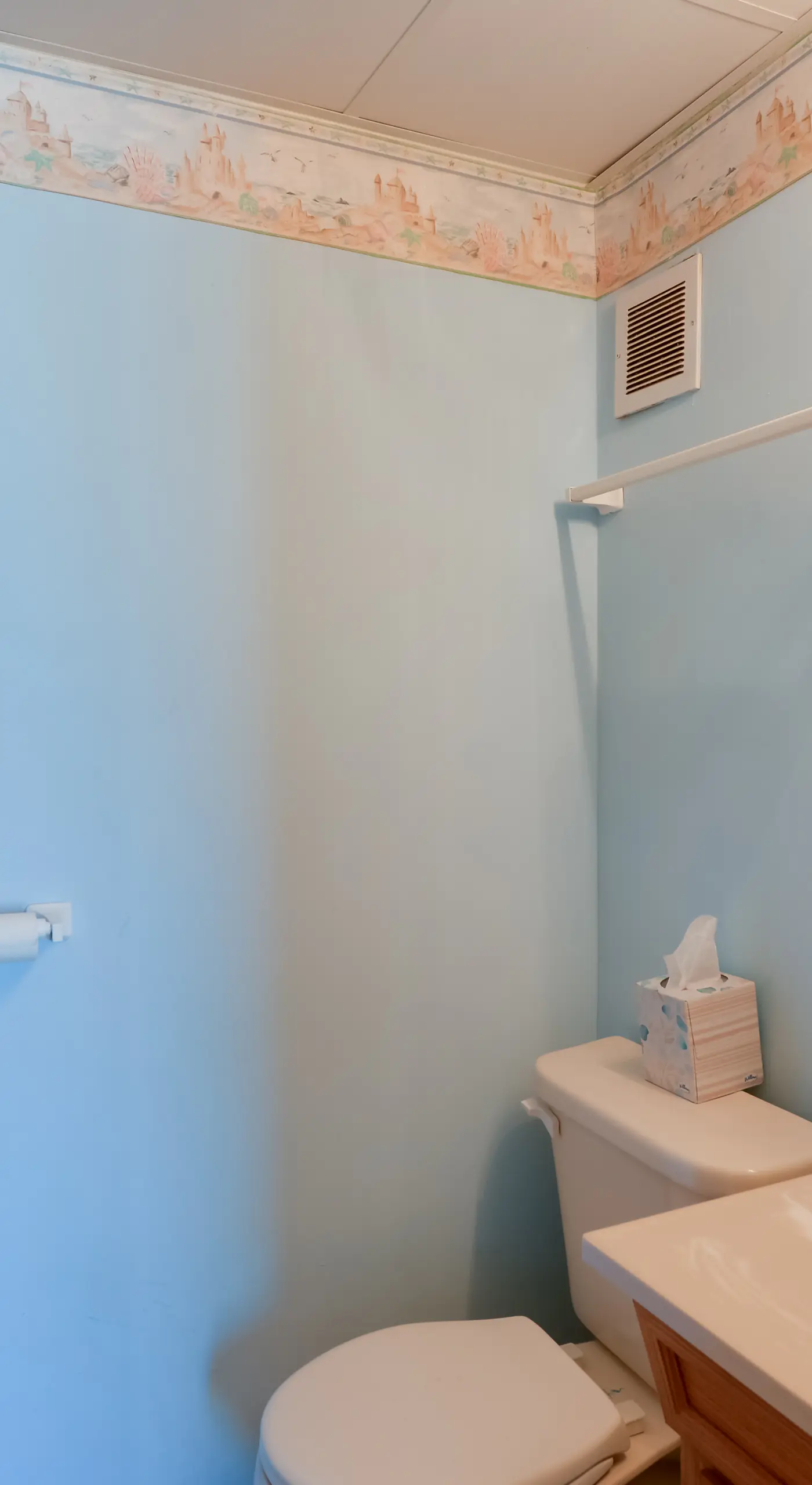 Simple North Wildwood Condo - Steps to Beach!