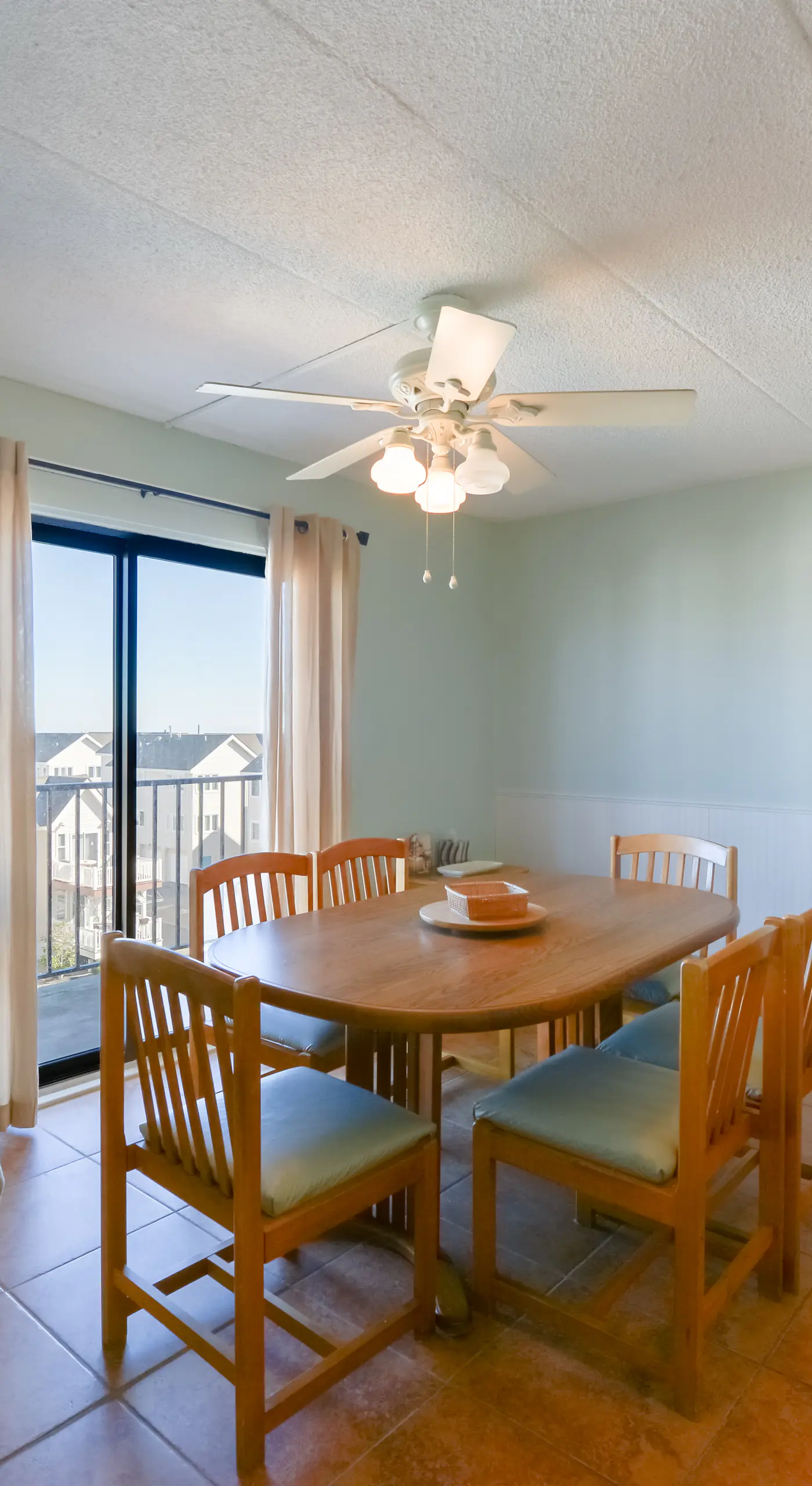 Simple North Wildwood Condo - Steps to Beach!