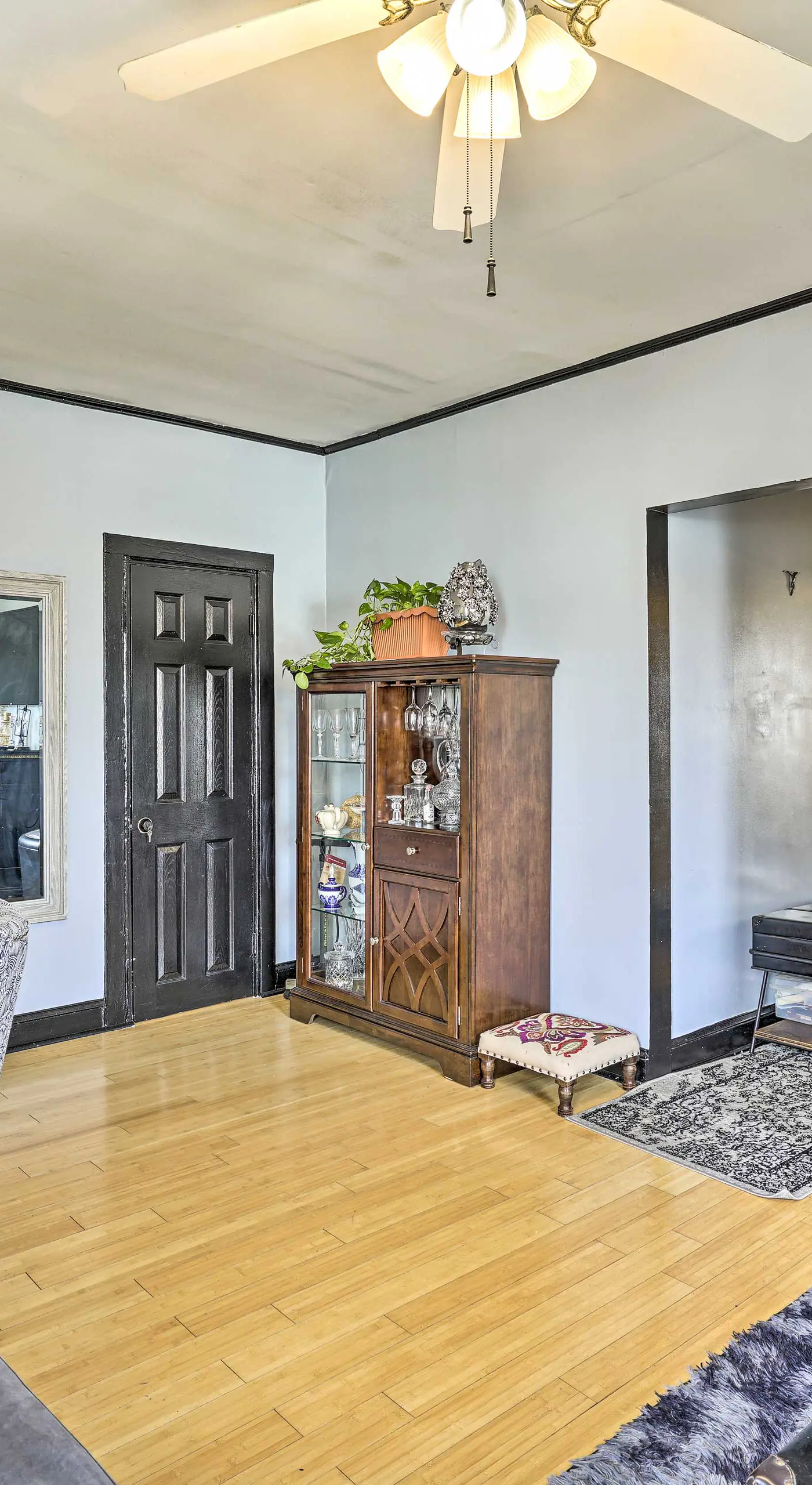 Long Branch Apartment: 1 Mi to Beach, Pier Village